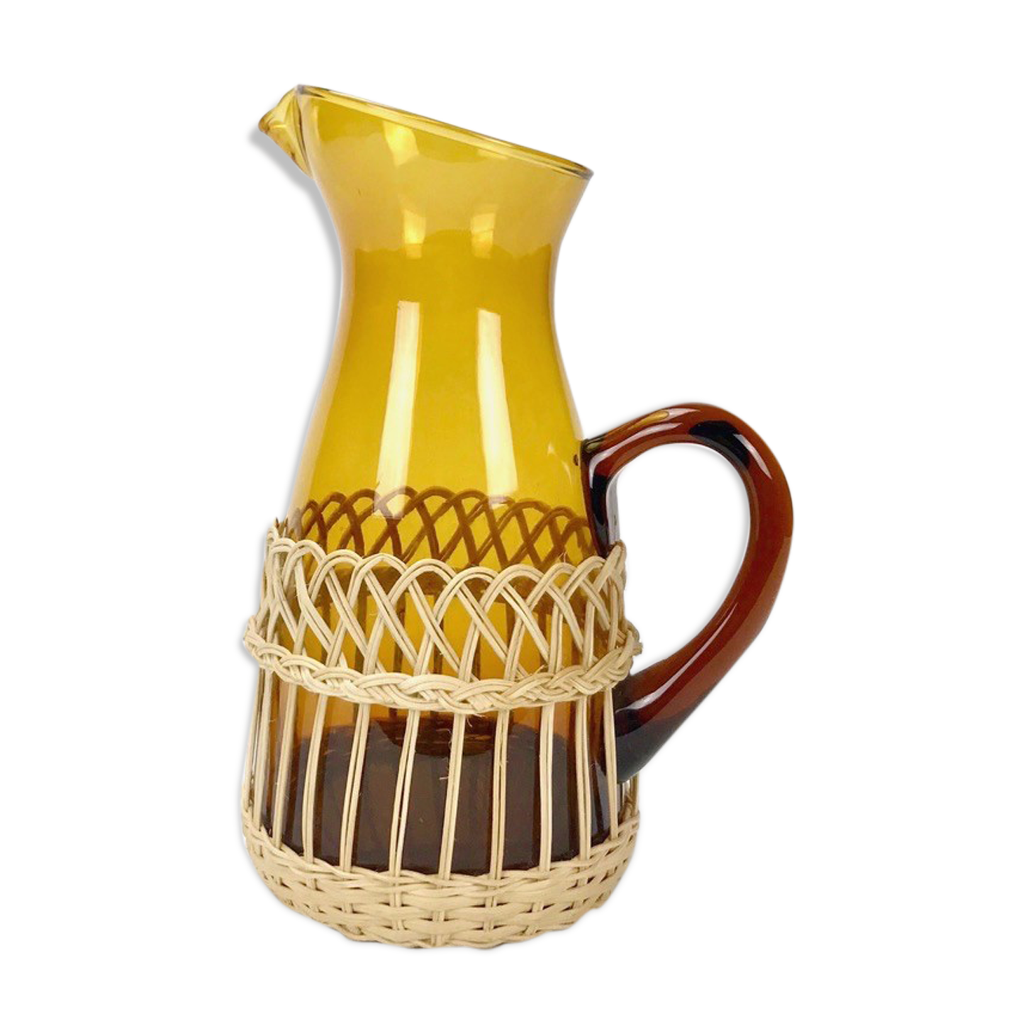 Carafe en verre ambré et dentelle d'osier