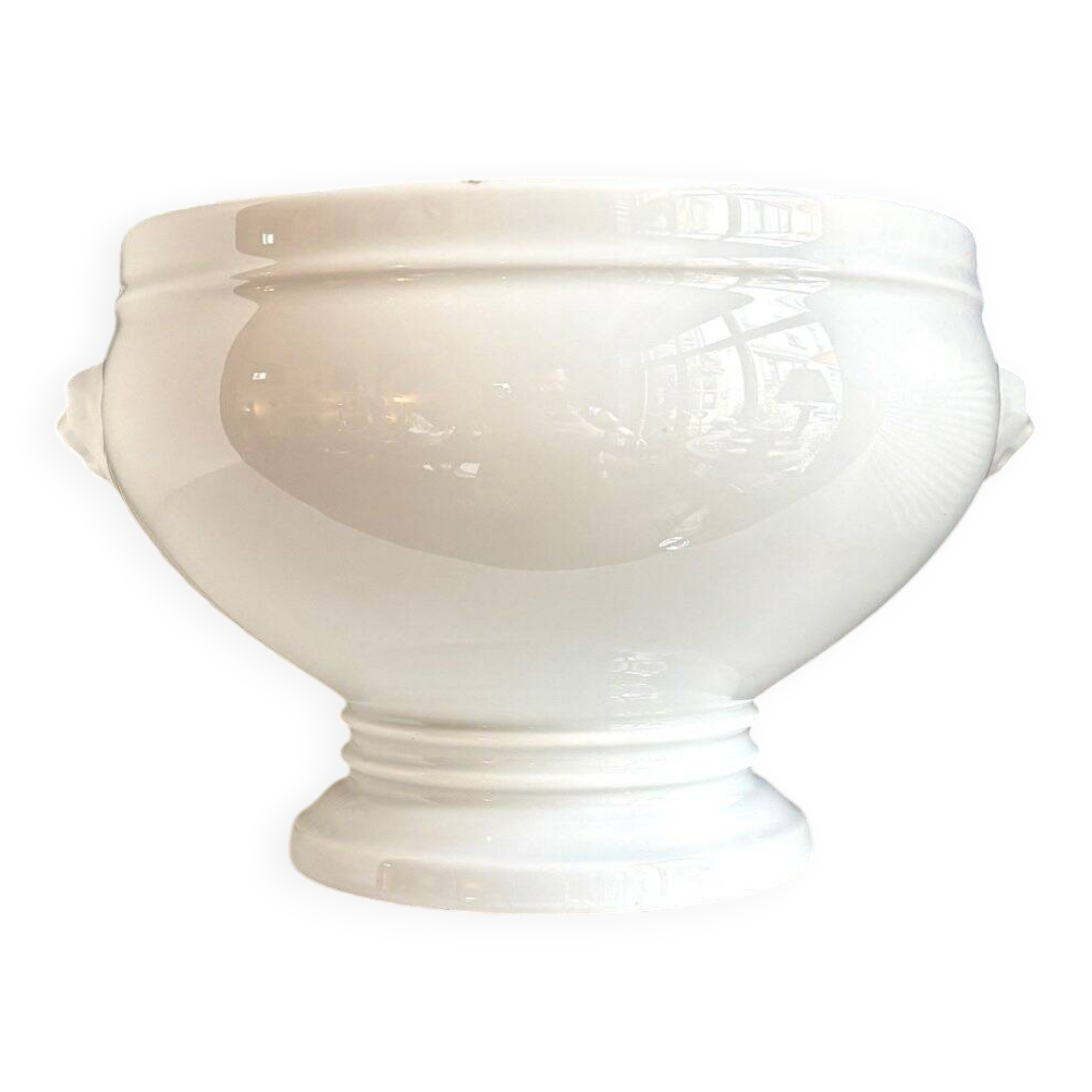 Pillivuyt white porcelain eared salad bowl