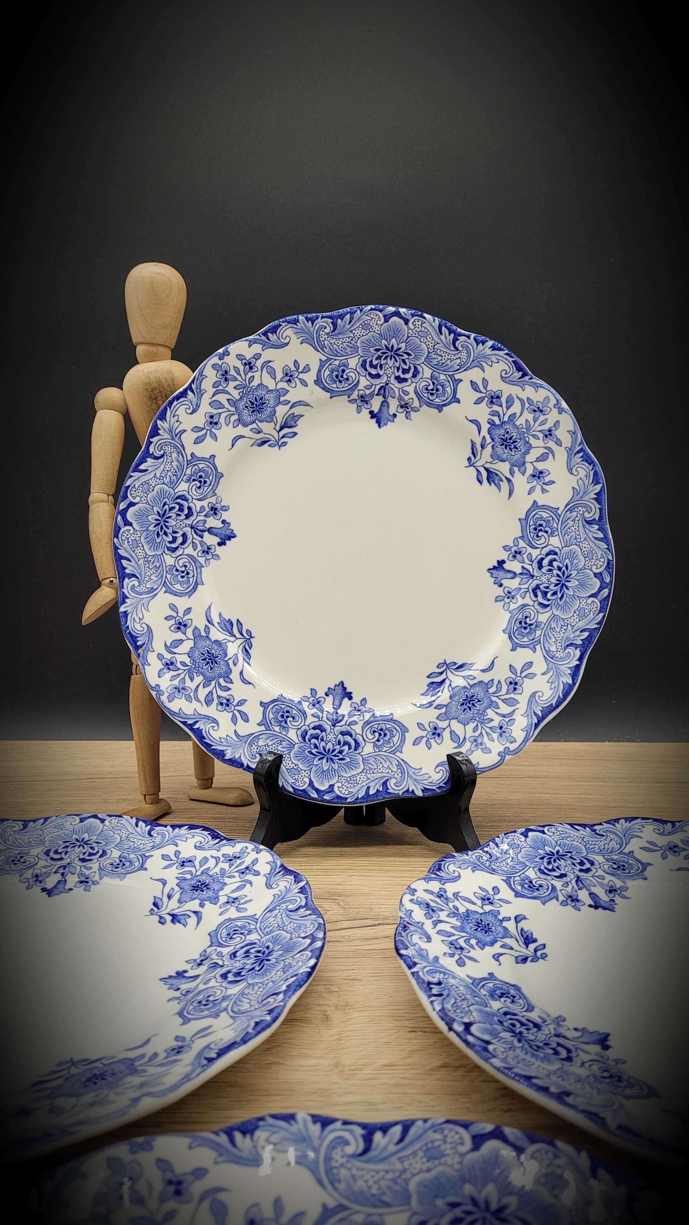 Set 4 flat plates Dordrecht