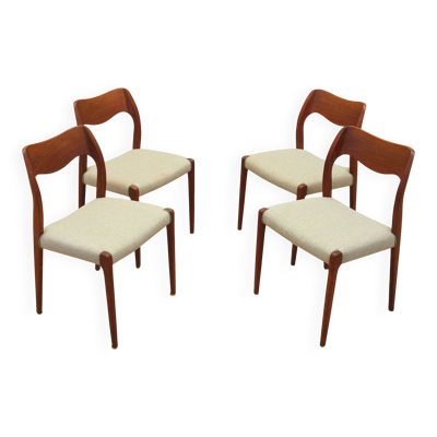 Ensemble de quatre chaises en teck, design danois, années 1960, designer : Niels Otto Møller
