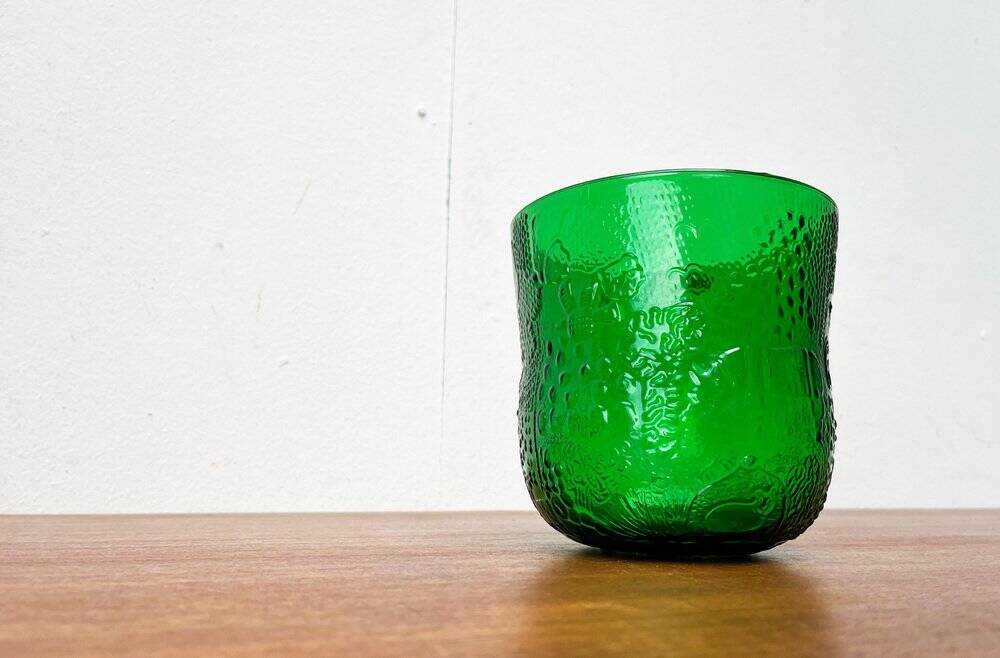 Mid-century Fauna decorative glass vase by Oiva Toikka for Arabia, Finland, 1960s