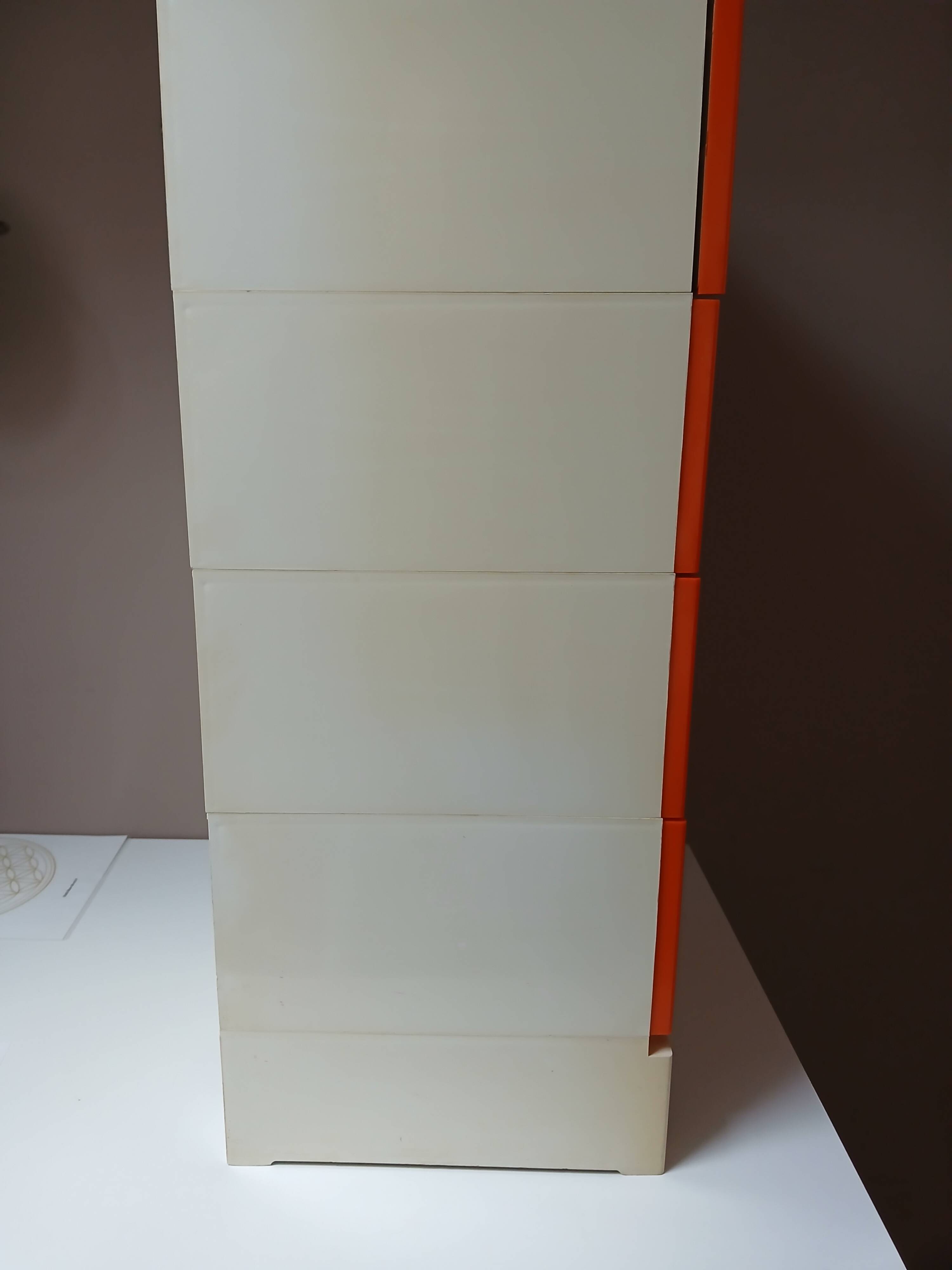Flair chest of drawers from the 70s