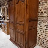 Wardrobe in solid wood
