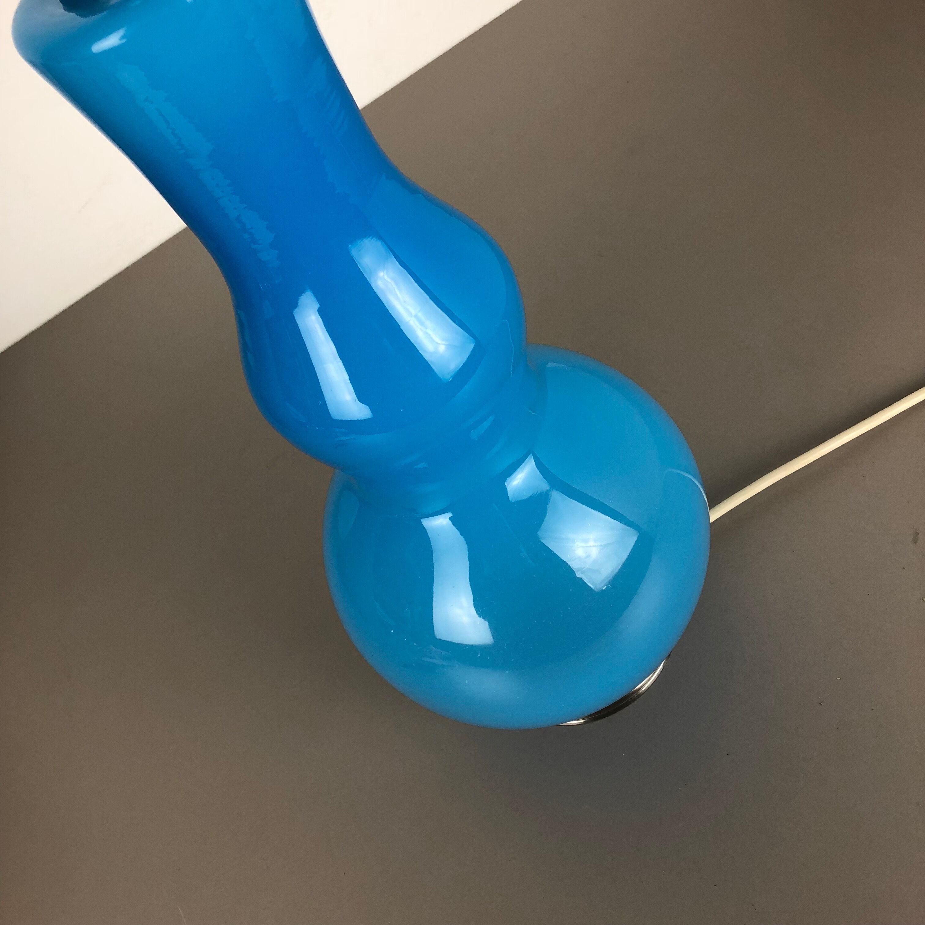 Opaline Murano glass table desk light made by Cenedese Vetri Italy, 1960s