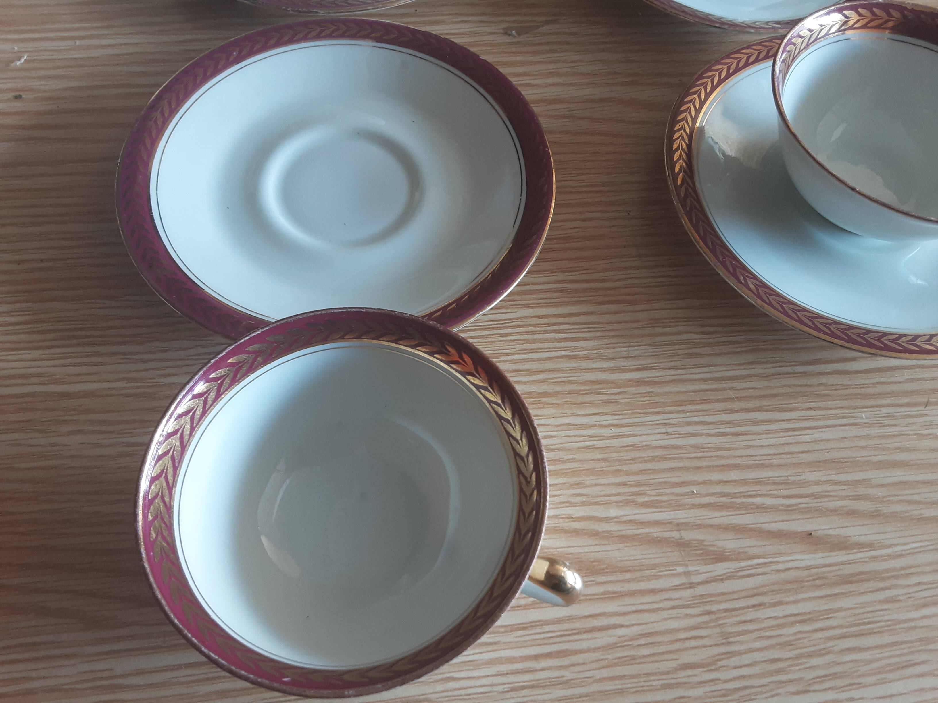 4 luxury porcelain cups and sausers from compagnie nationale