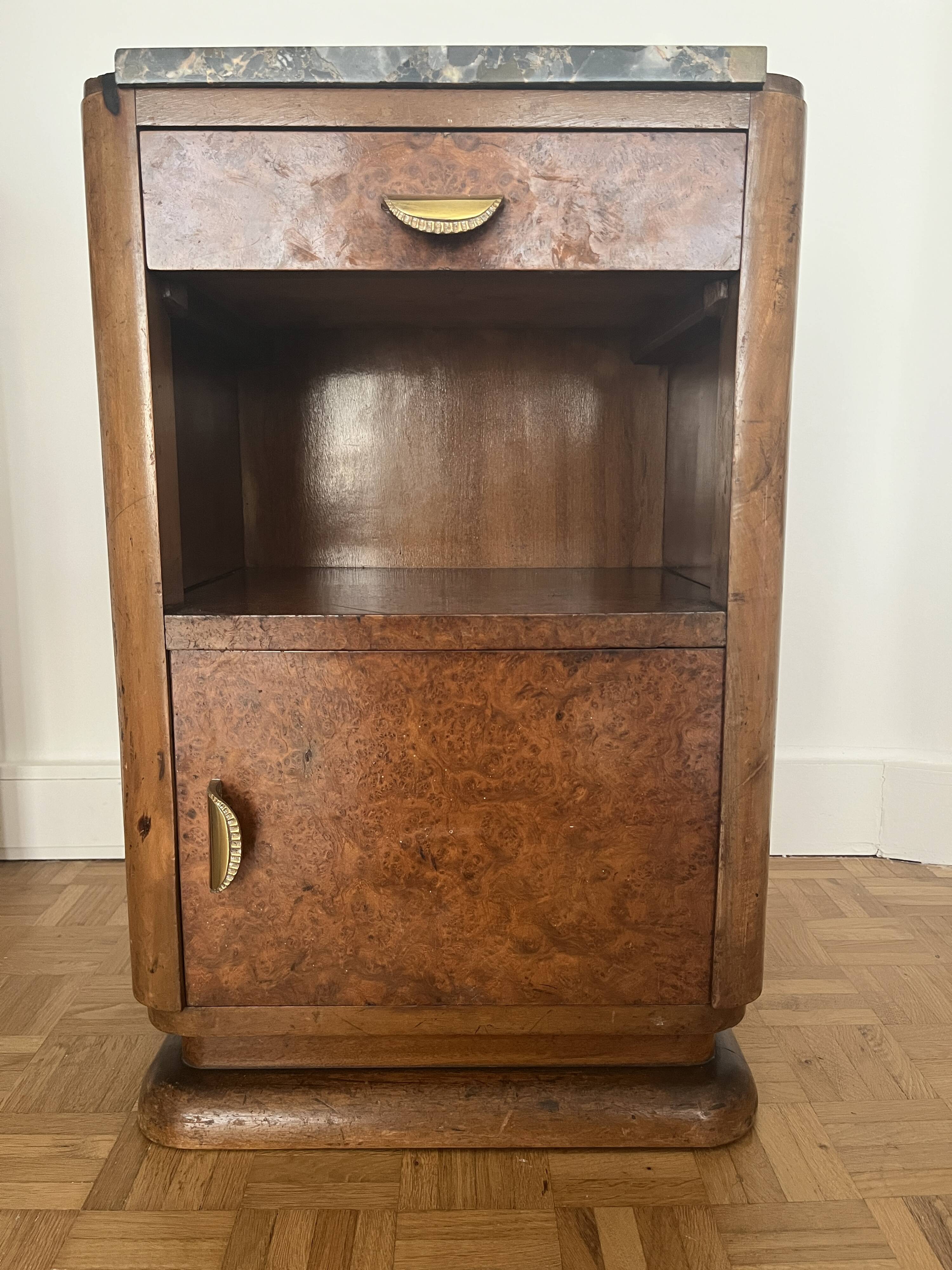 Walnut burr bedside table, French Art Deco, 1920s/30s.