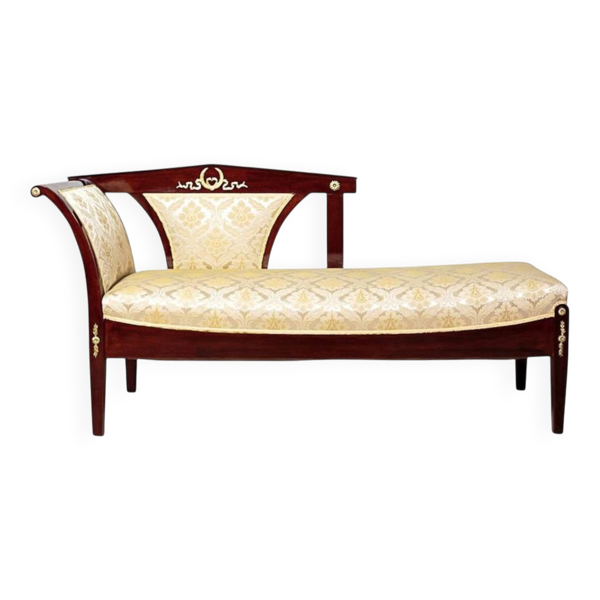 Méridienne antique en tissu jaune avec détails en laiton, années 1890.