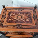 Table d'appoint en marqueterie style Napoleon lll