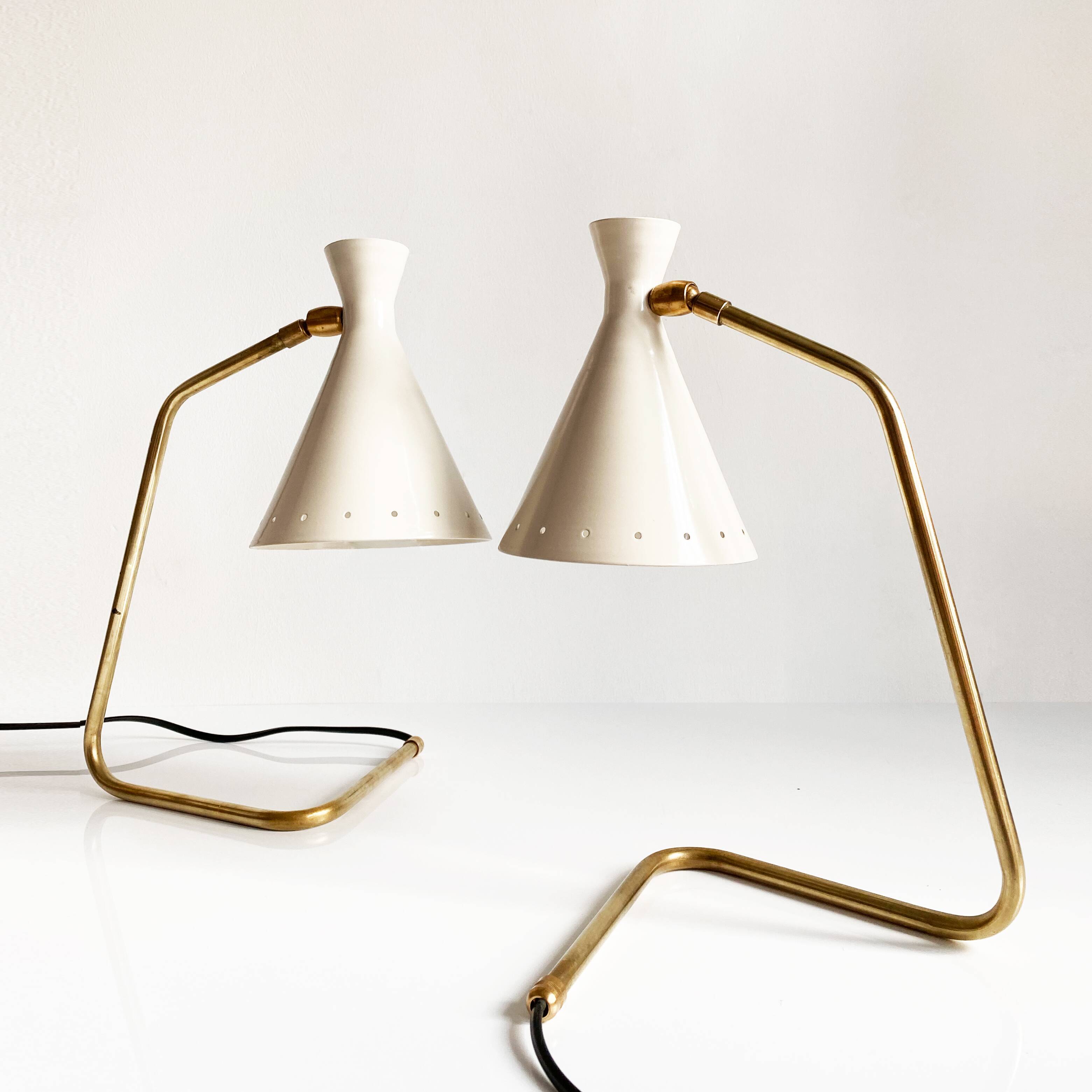 Pair of Italian "cocotte" lamps, 1950s design.