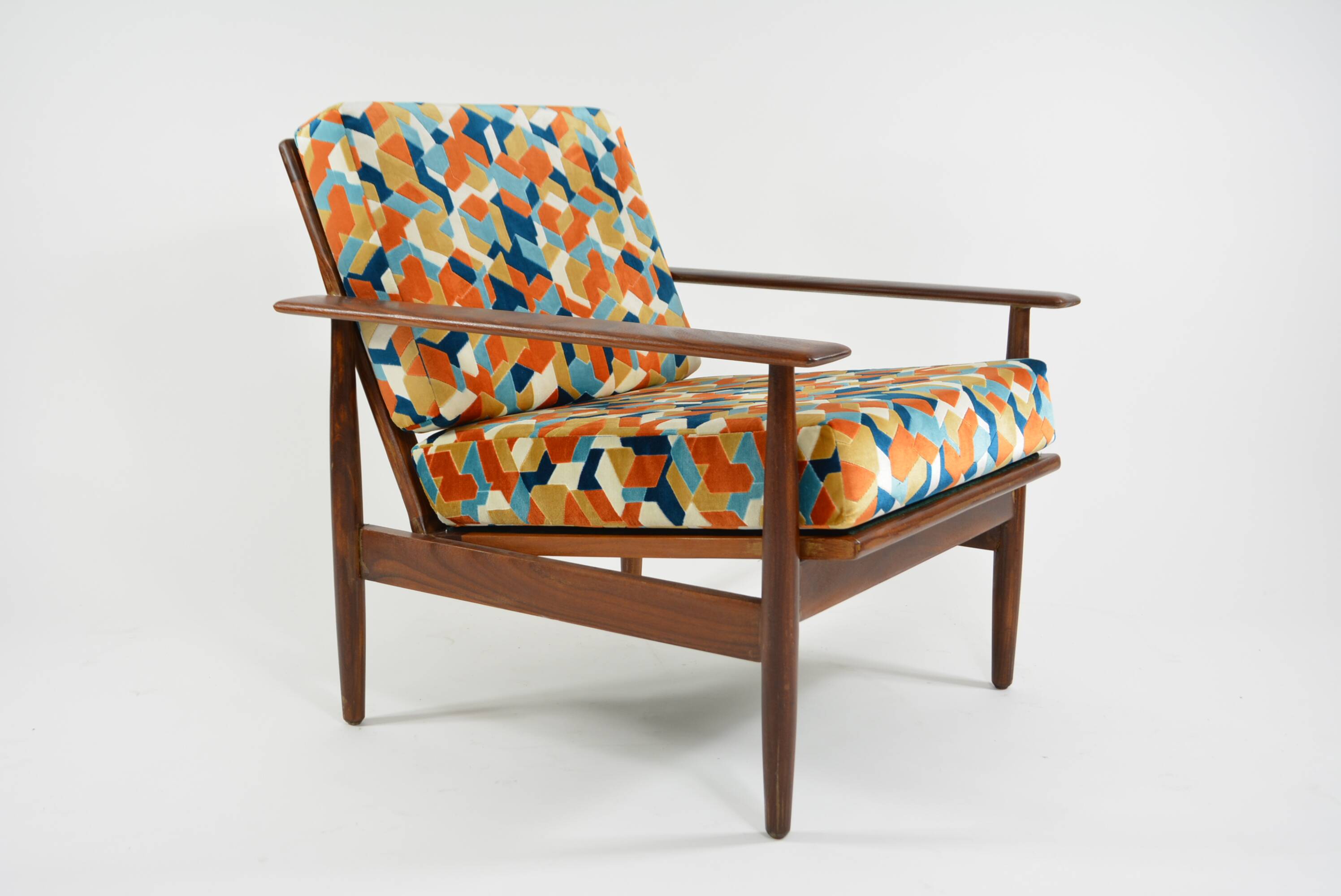 Scandinavian armchair with geometric fabric