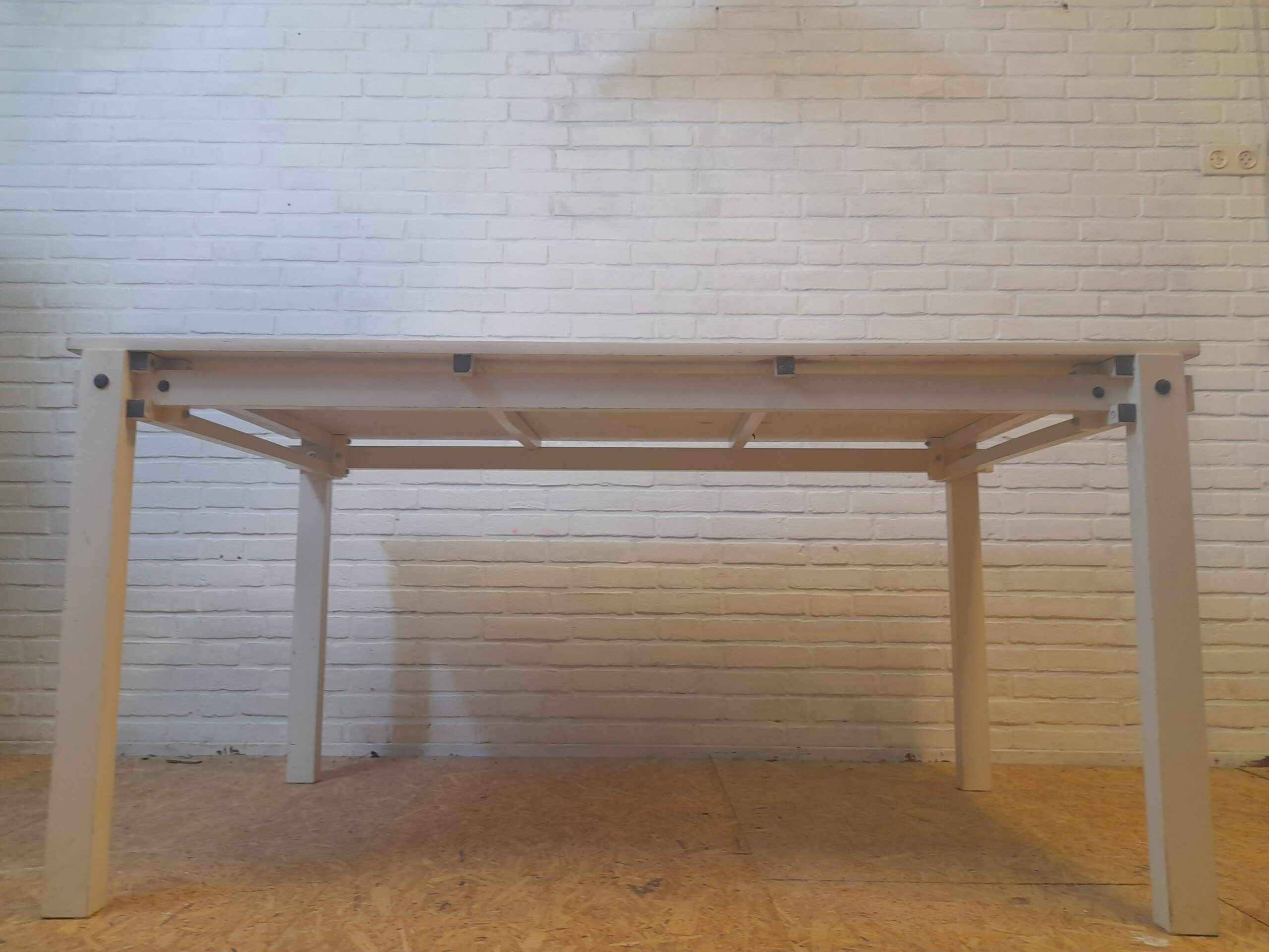 Table militaire Gerrit Rietveld
