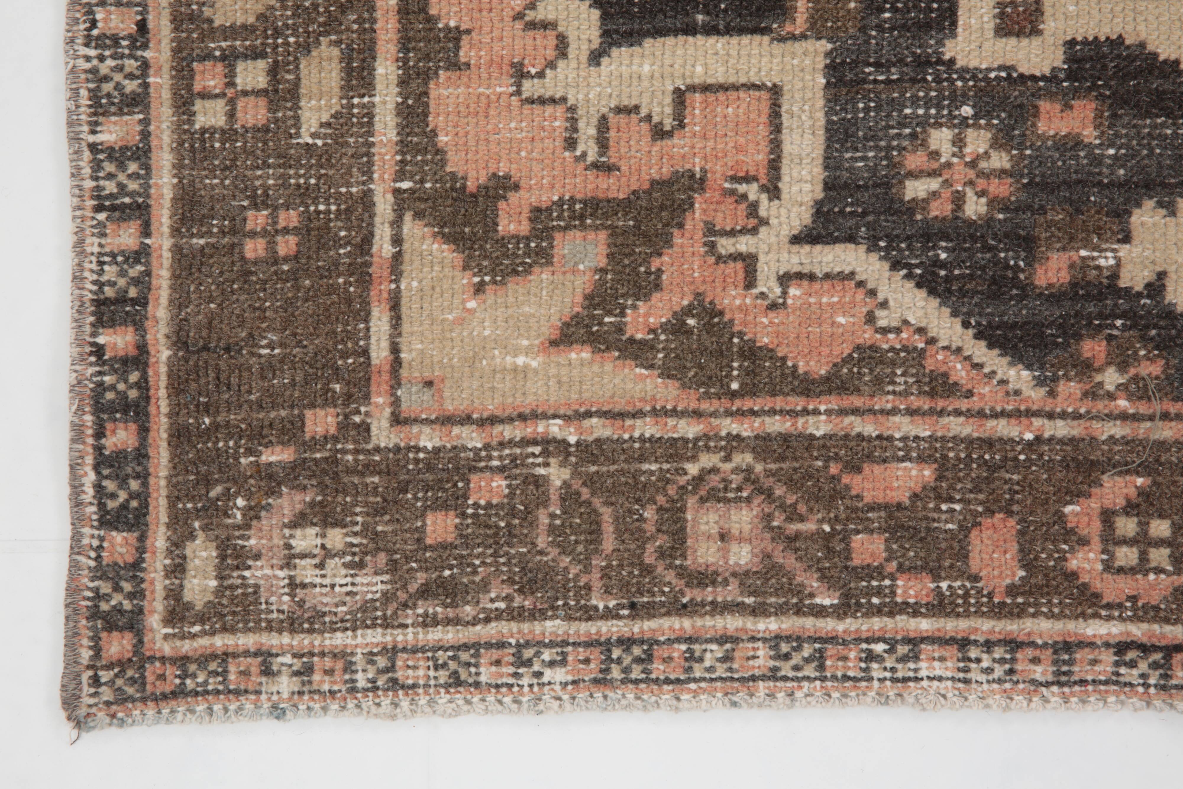 5x8 Vintge Peach & Brown Persian Vintage Rug, 140x247Cm