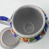 Sugar in earthenware