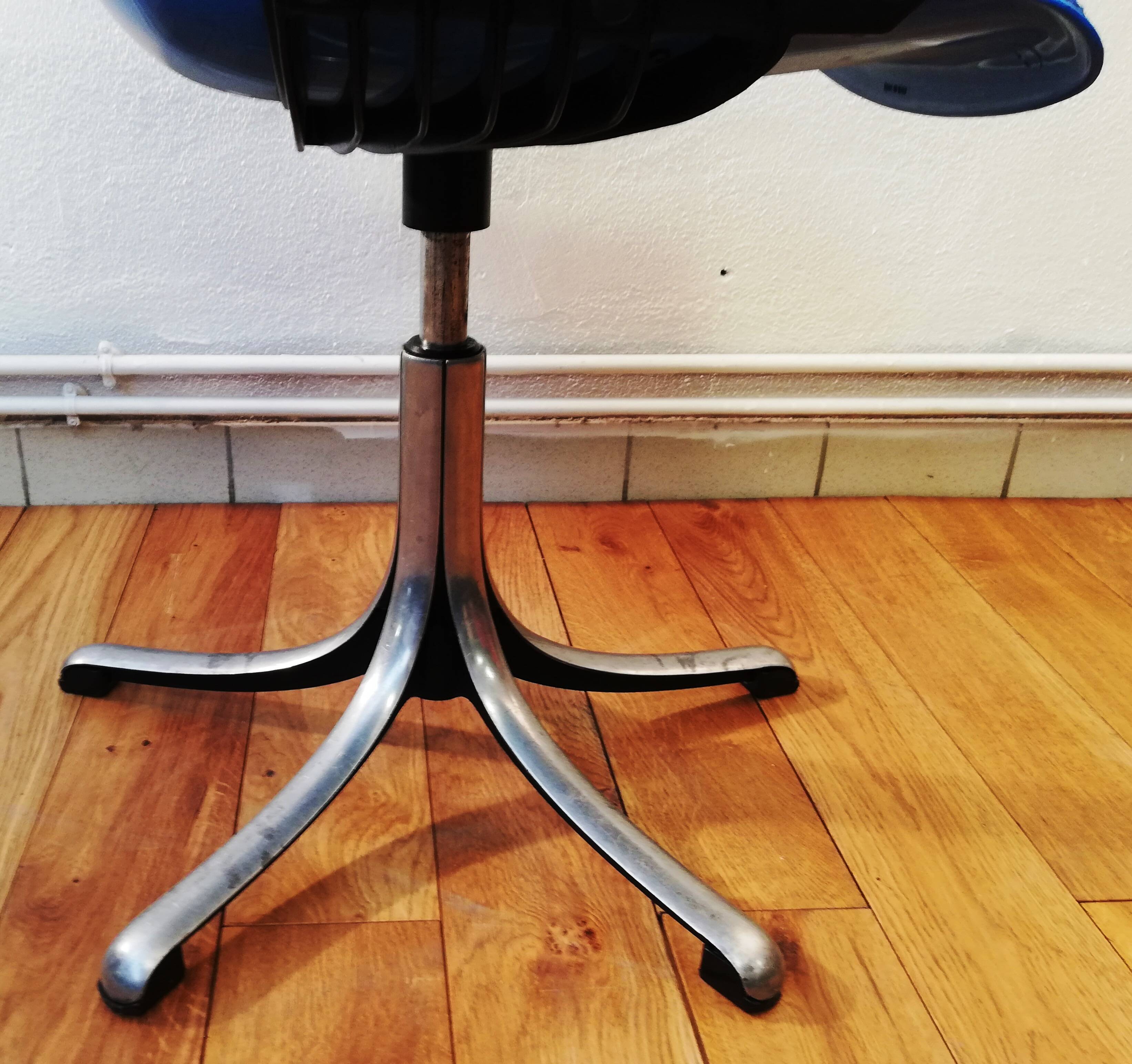 Set of 6 Modus chairs, Osvaldo Borsani