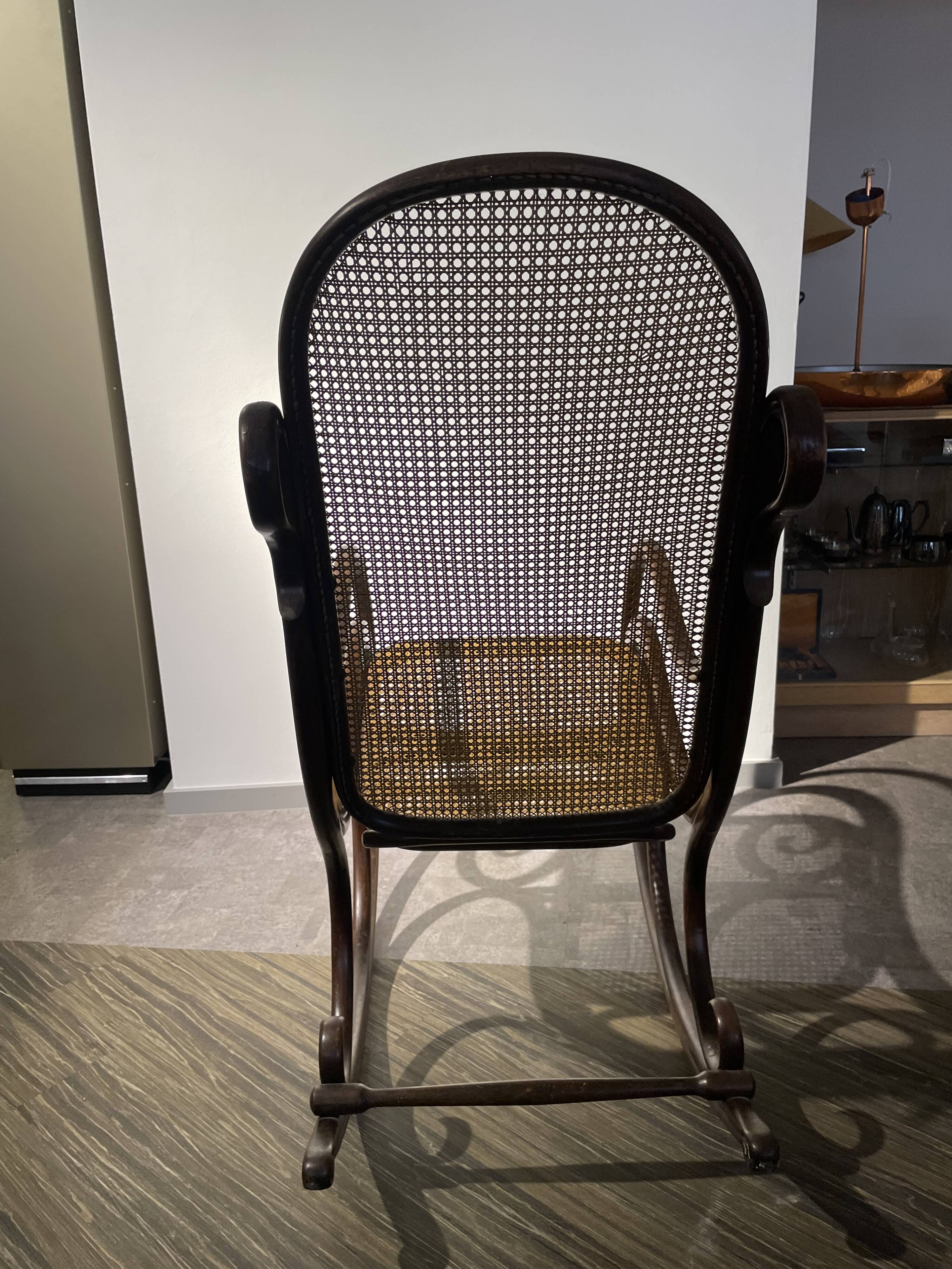 Rocking armchair, original Thonet 1920