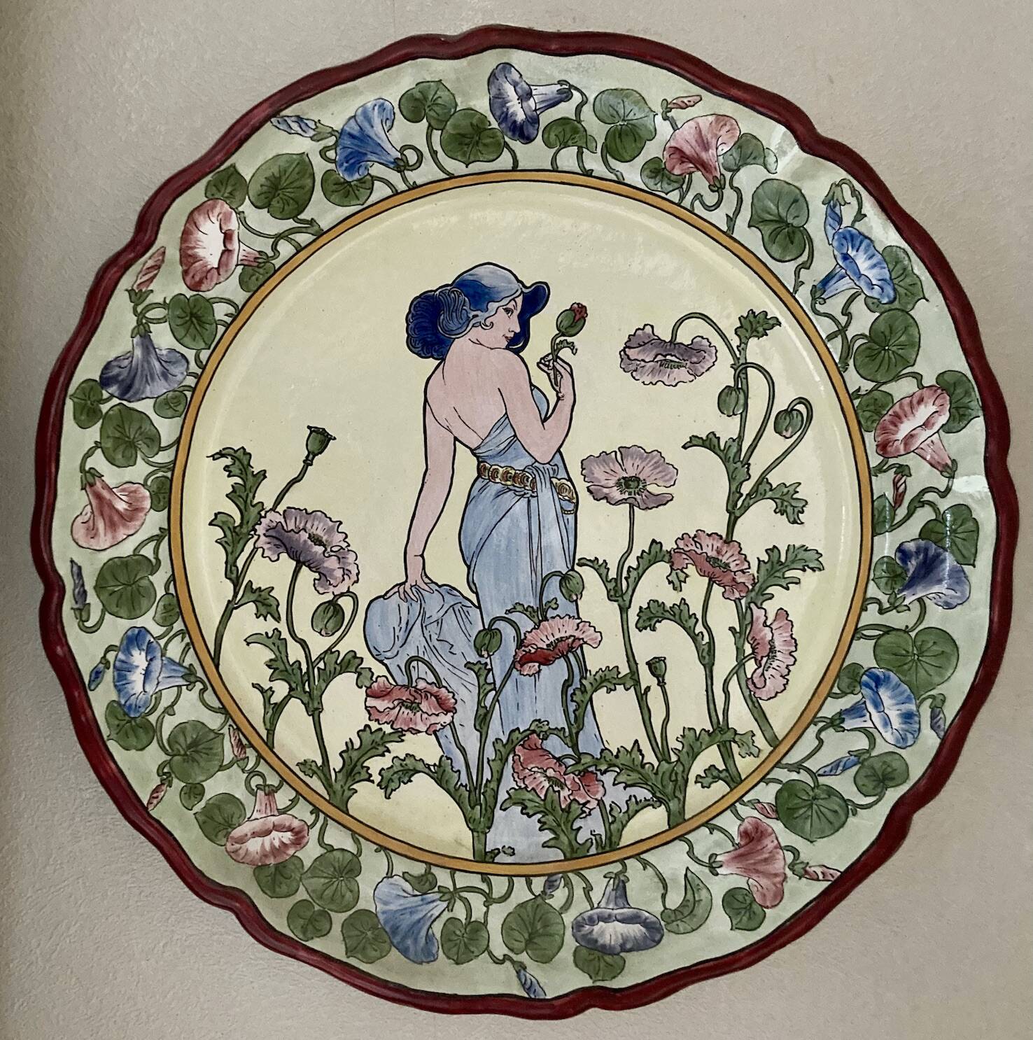 Ceramic dish with Alfons Mucha decor