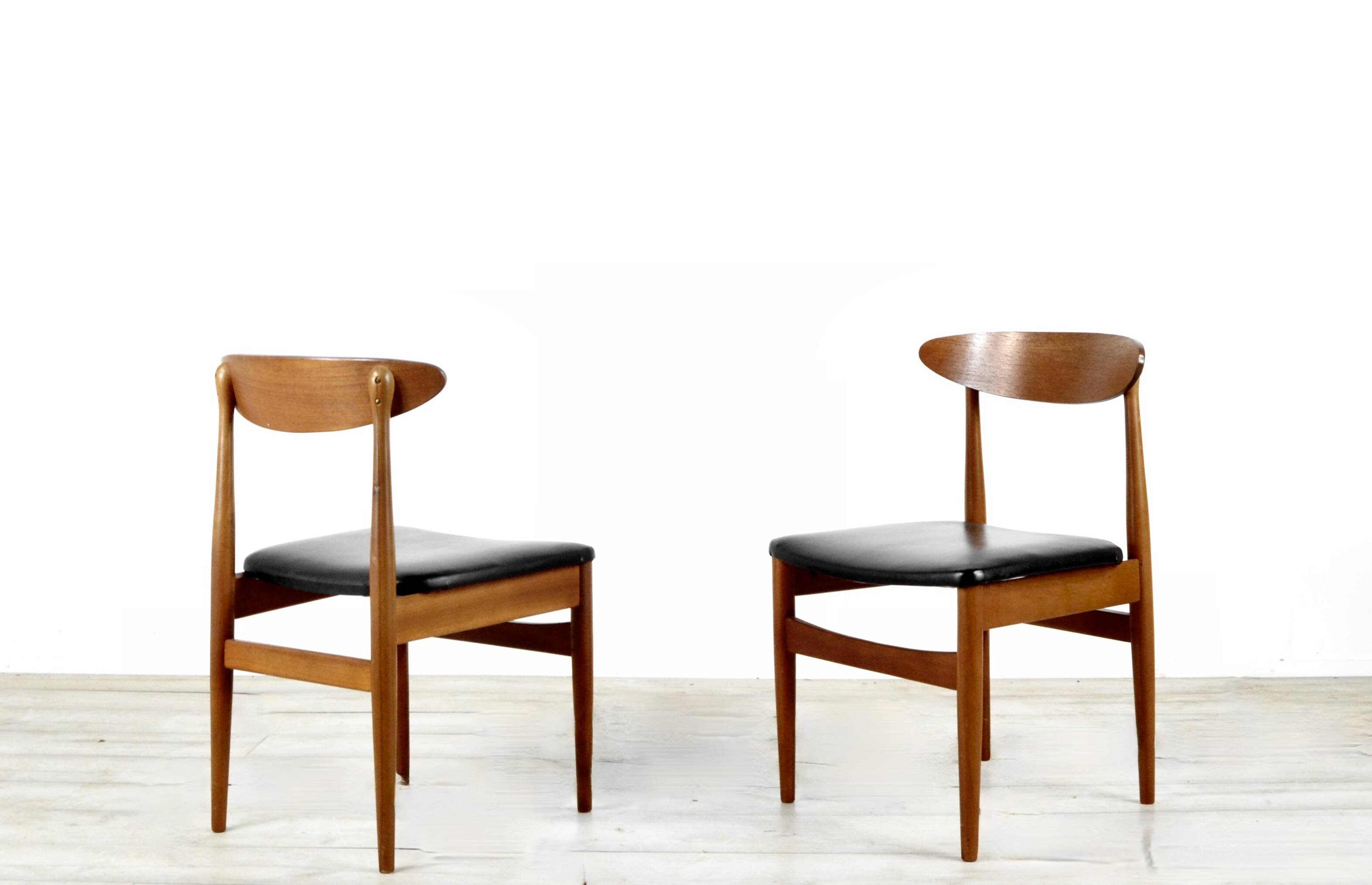 Set Of 6 Vintage Midcentury Danish Teak Chairs. Delivery. Modern /