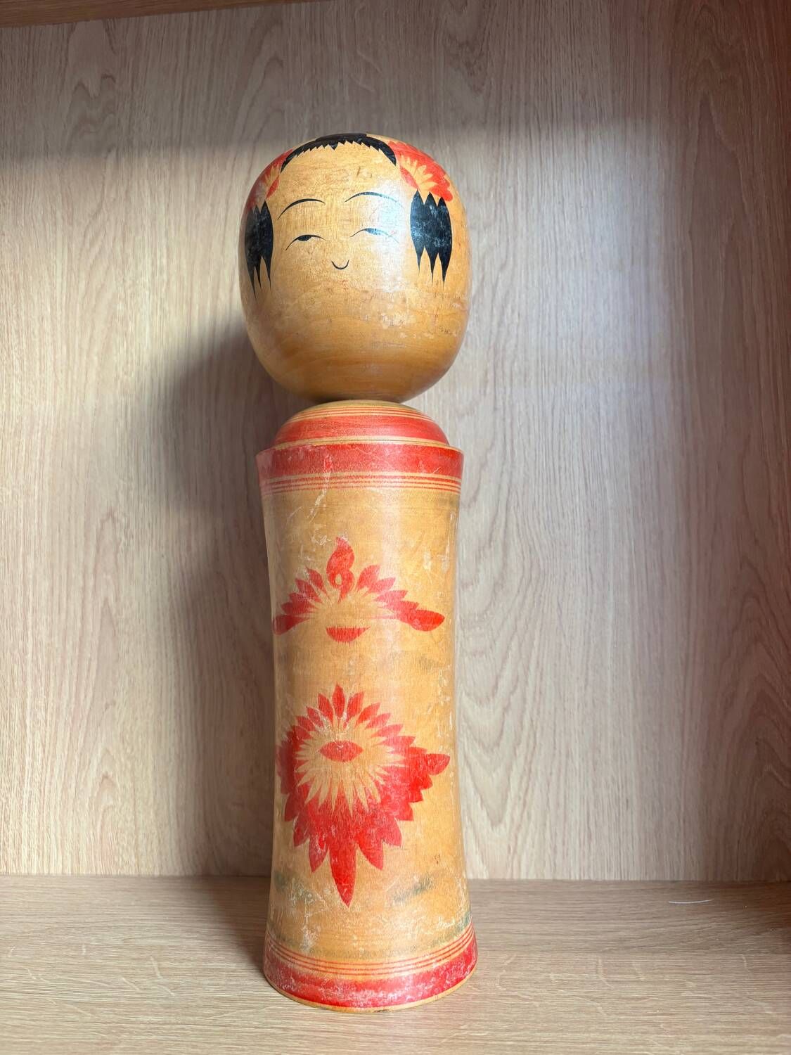 Ancient signed Japanese Kokeshi – painted wood – Tōhoku – mid 20th century