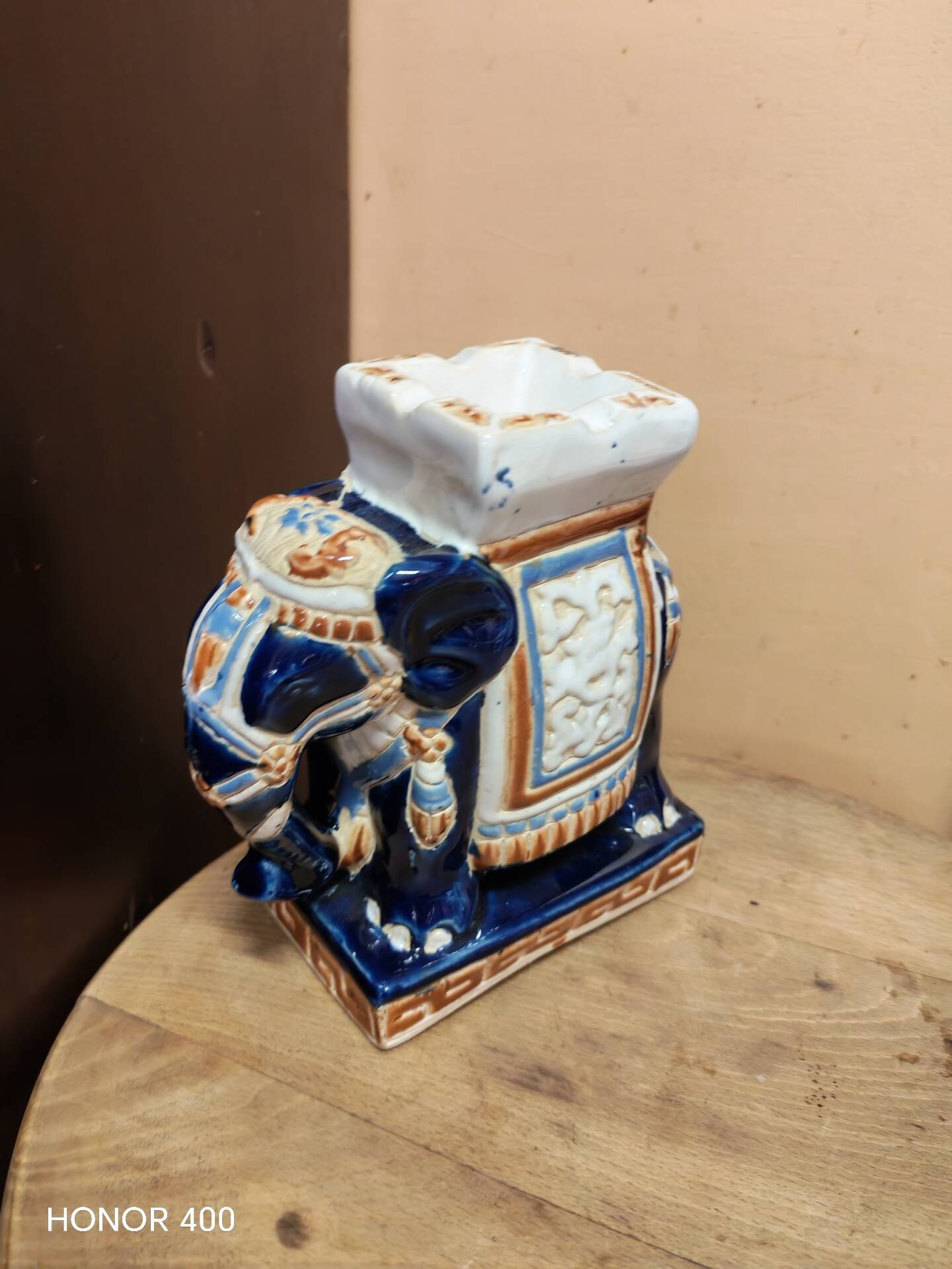 Ceramic enamelled elephant ashtray and pocket tray