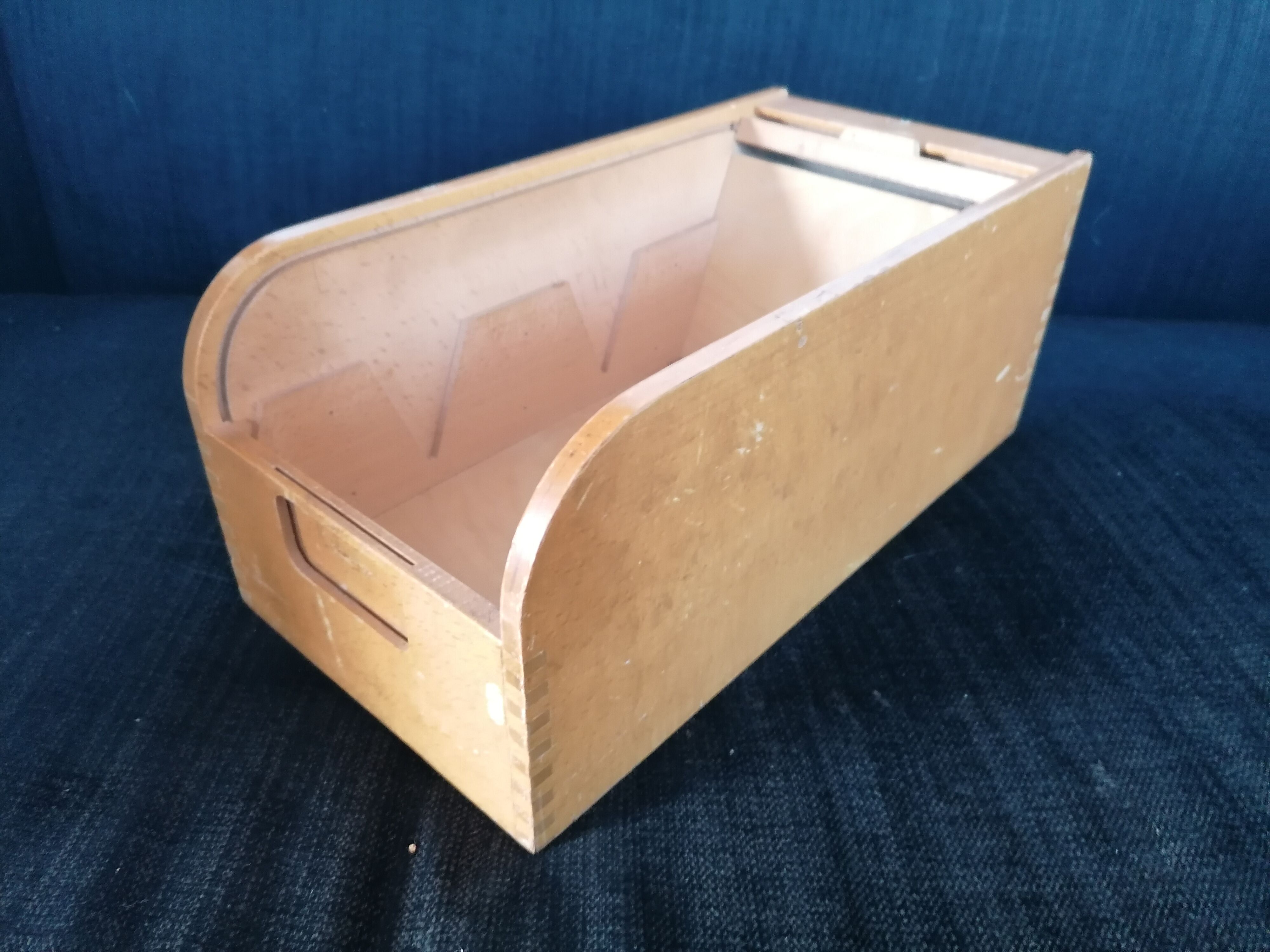 Pan-paned wood storage box