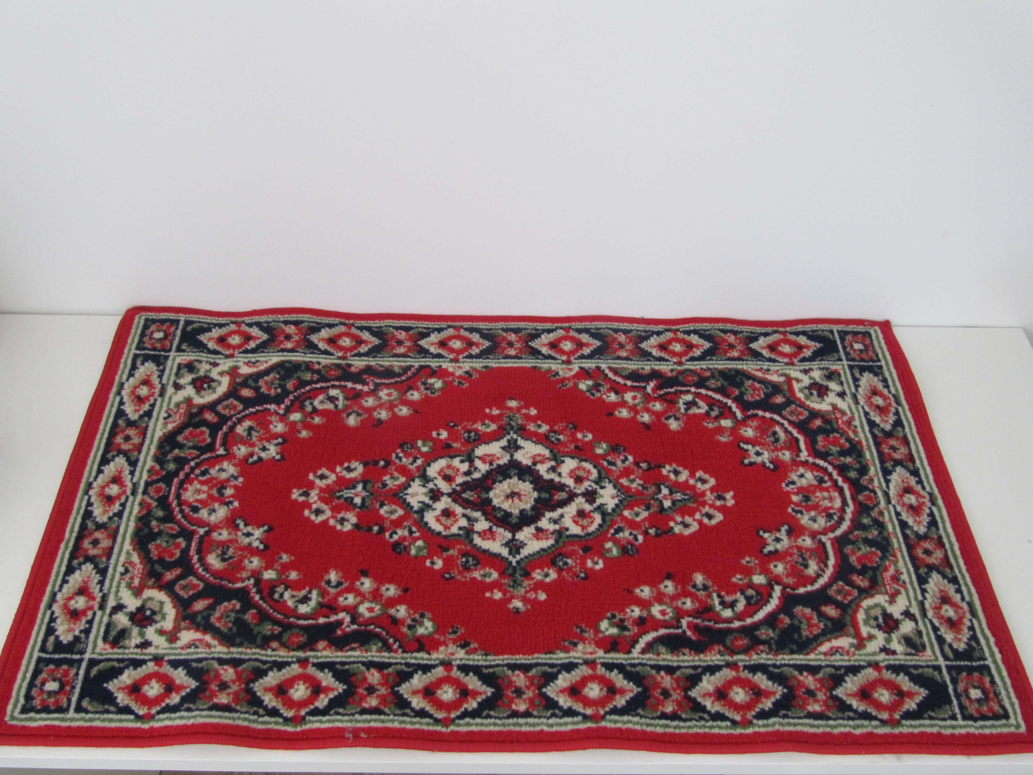 Persian rug 60 x 110 cm