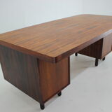 1960s Large exclusive free standing palisander desk