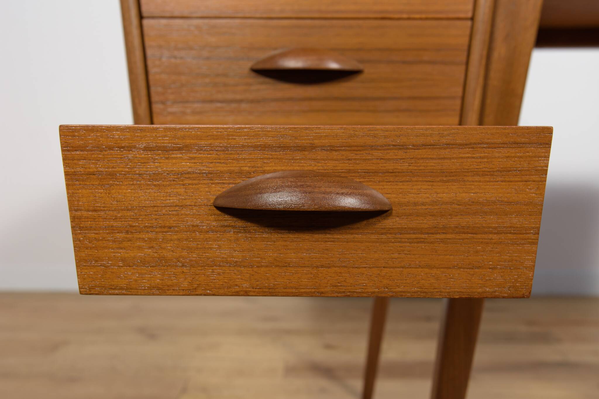 Mid-Century Teak Desk by Svante Skogh for AB Möbelfabriken Balder, Sweden, 1950s