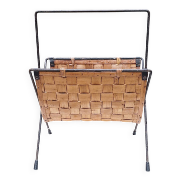 Porte revue en métal et bois