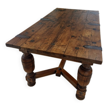 Centenary table in solid oak – Spanish Renaissance style (180 cm).