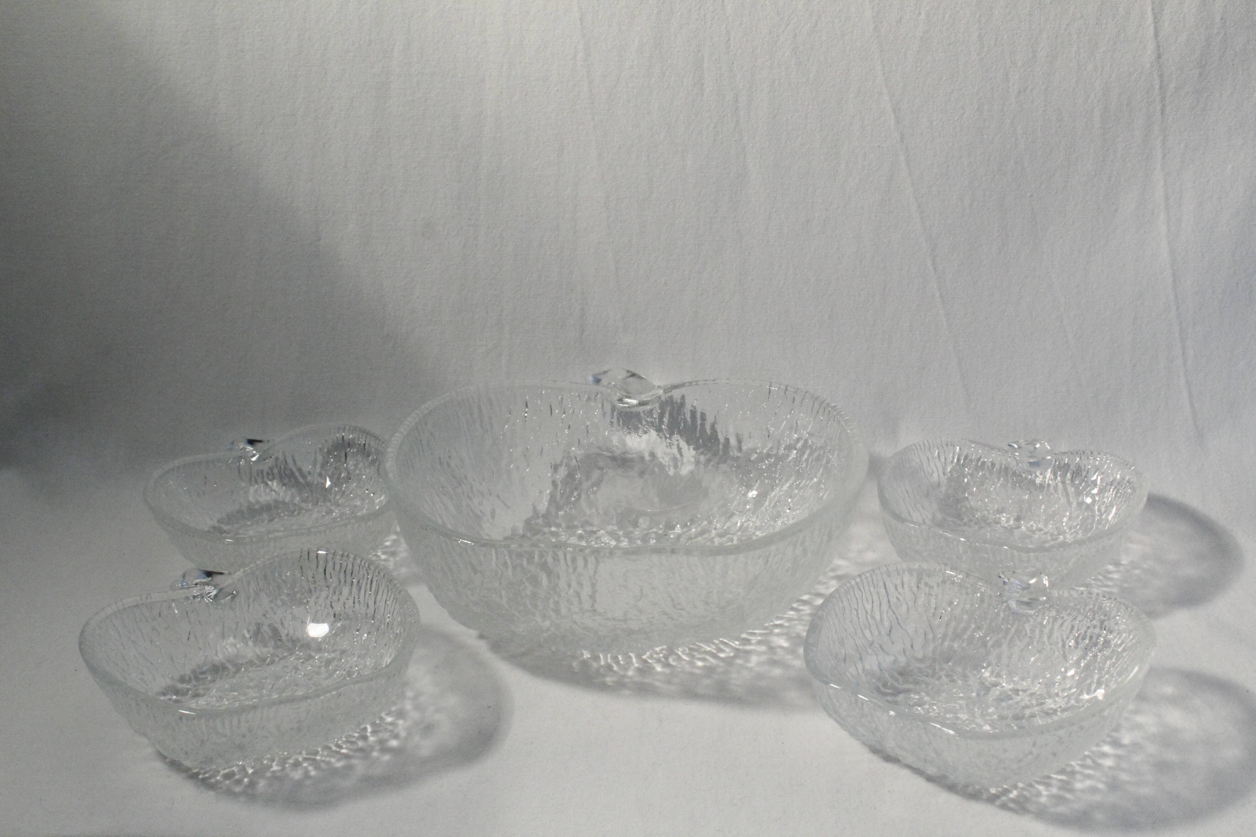 Salad bowl & 4 dessert cups, apple shape in clear glass