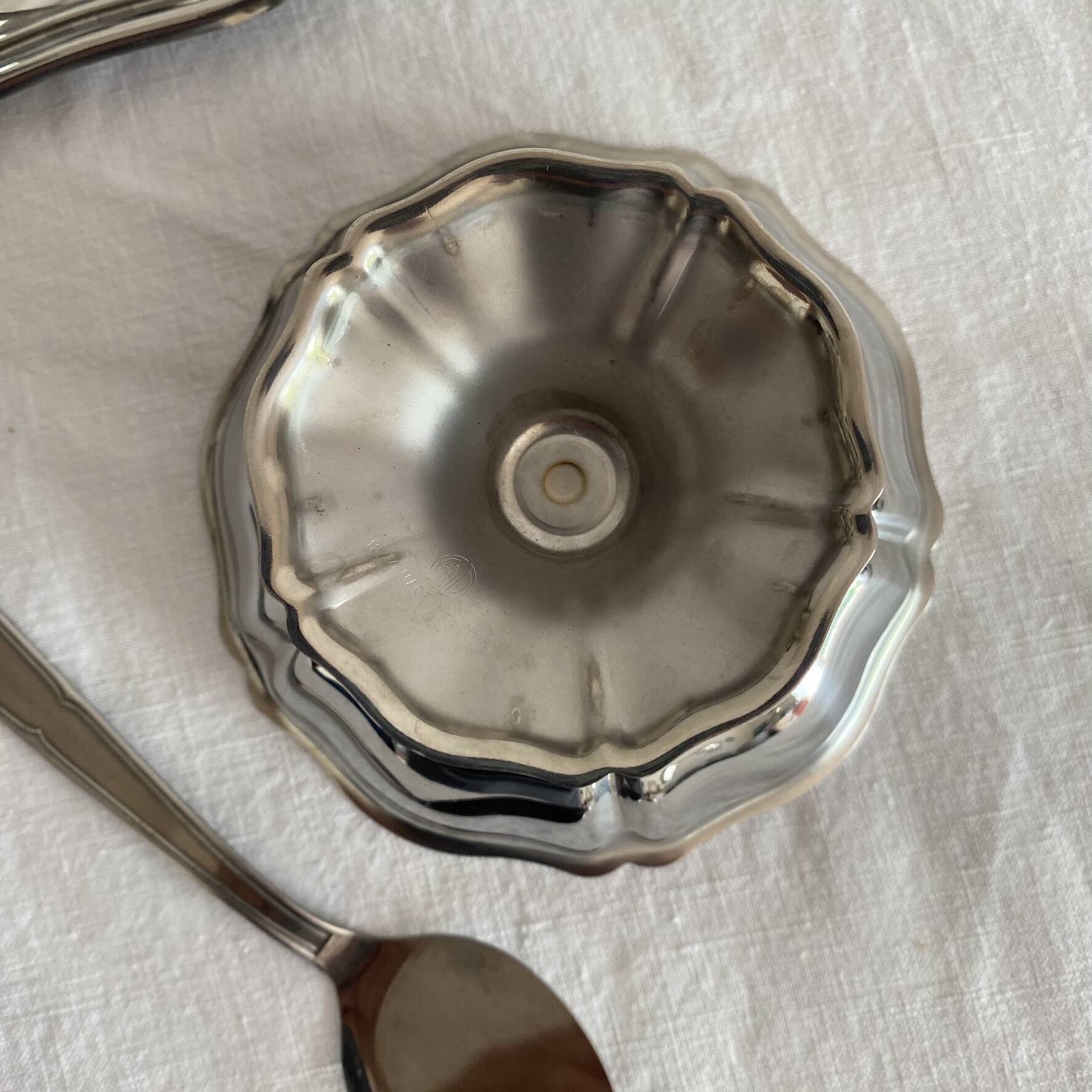 Service à glace en inox  Guy Degrenne , plateau et coupes
