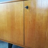 Vintage line in blond wood