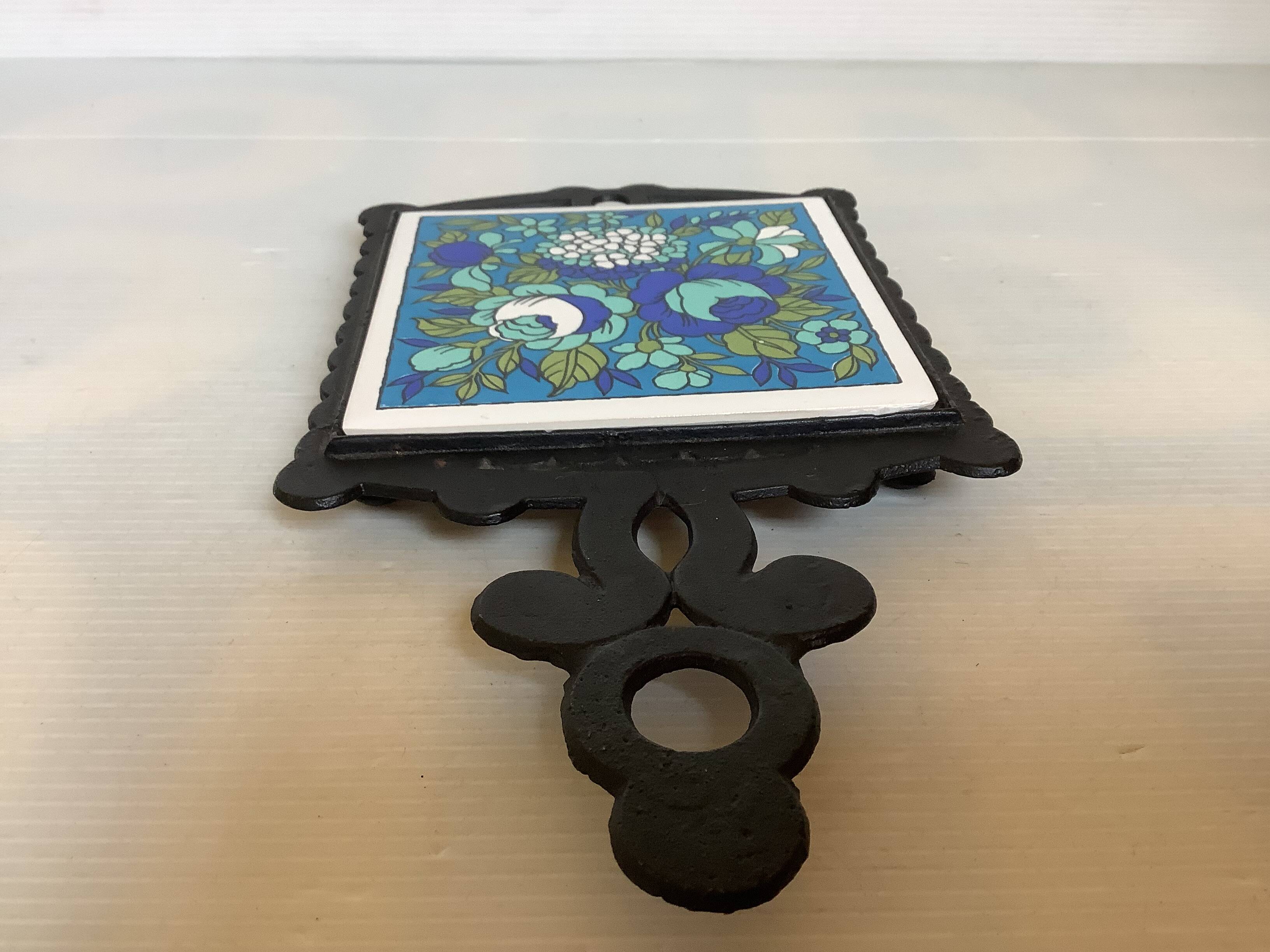 Blue teapot trivet Japan