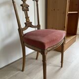 Timeless elegance for this Louis XVI style chair, in carved wood
