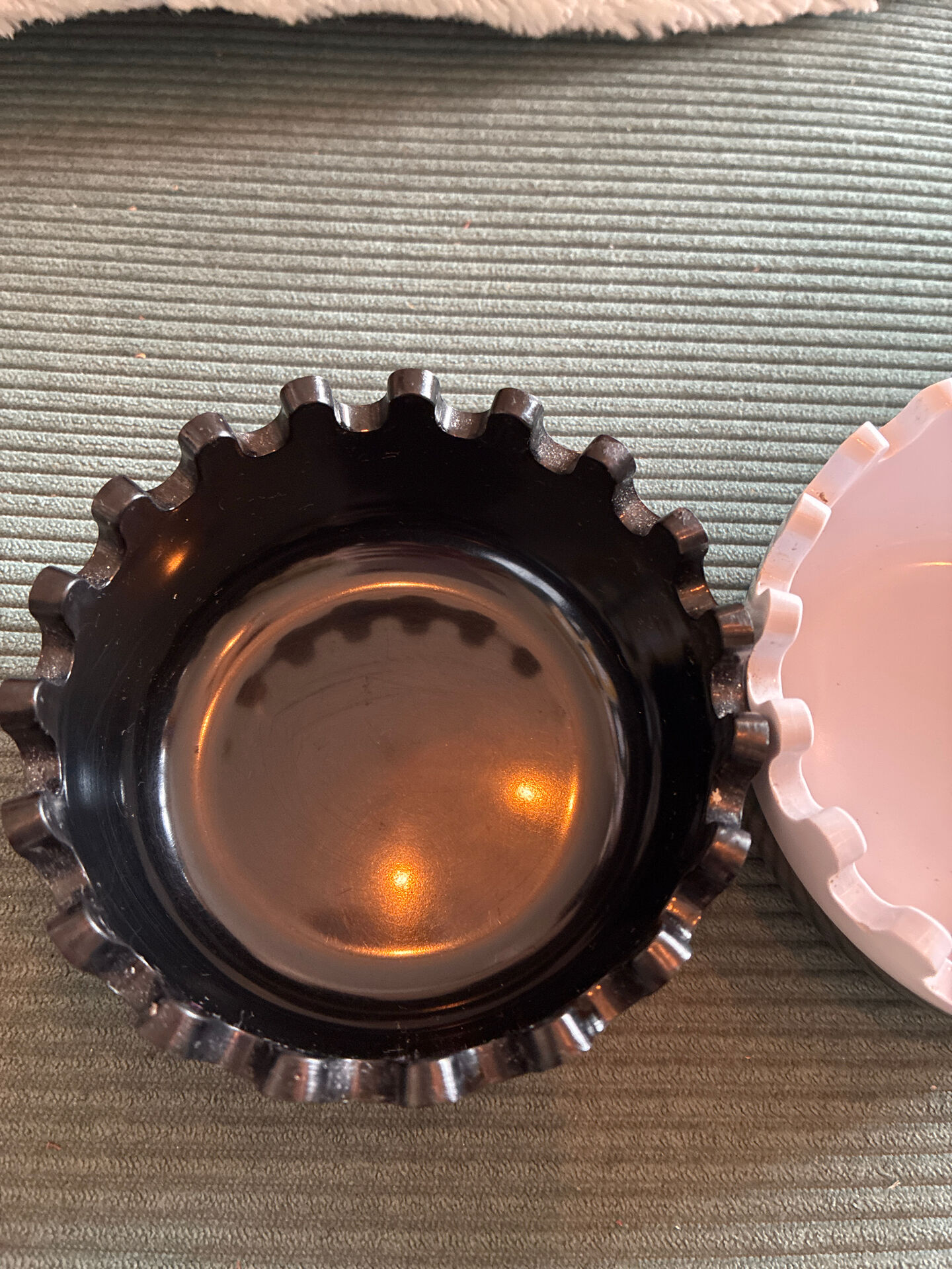 Ashtray / Box "Clam" 8cm – Authentic Vintage 1970 – Design Alan F