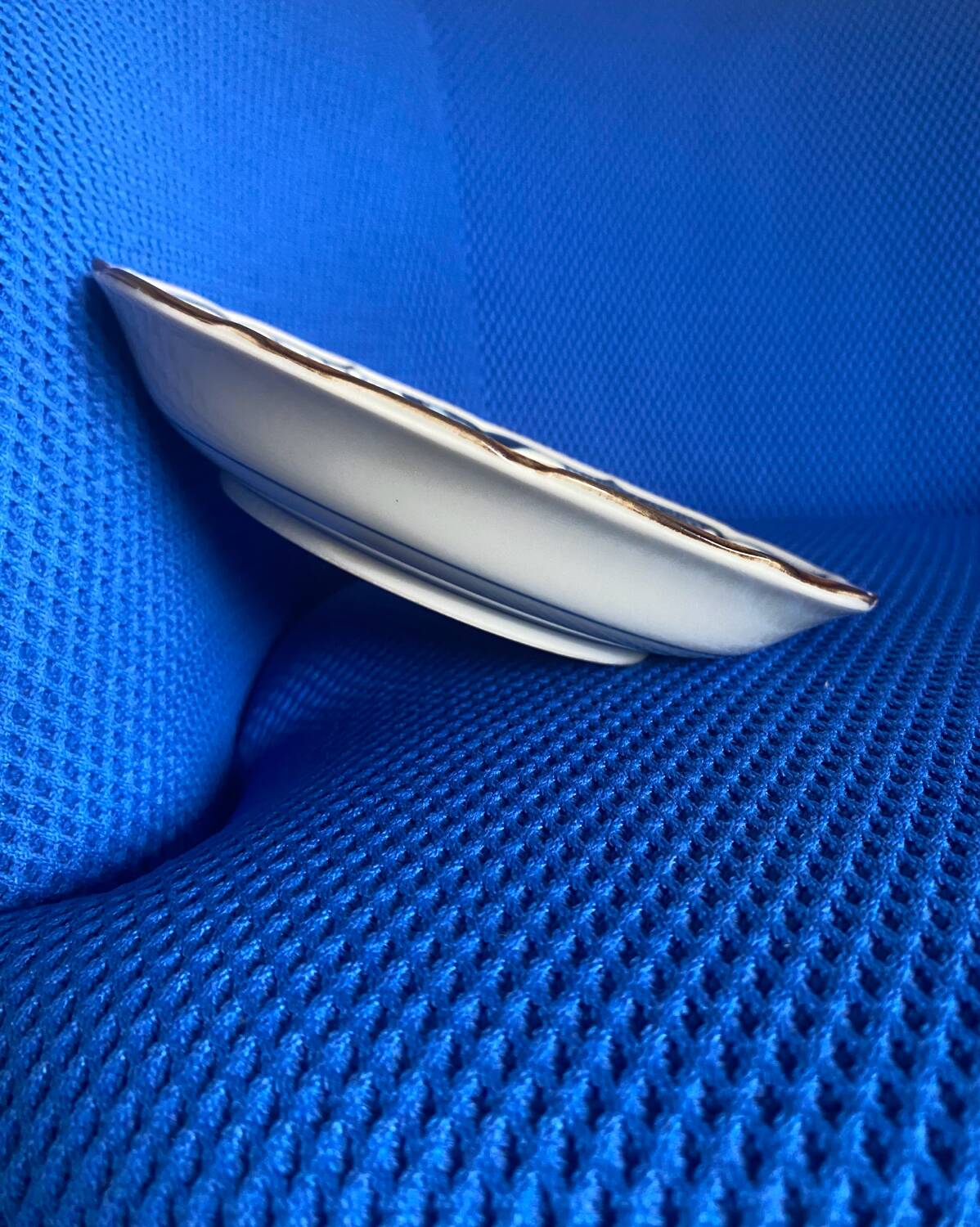 Assiette en porcelaine