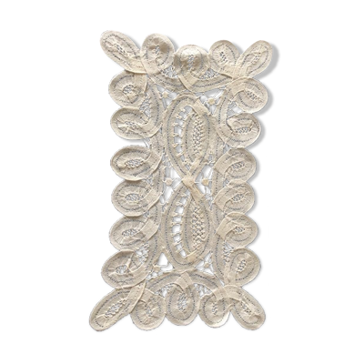 Napperon ancien en dentelle de bruxelles alost  24x15