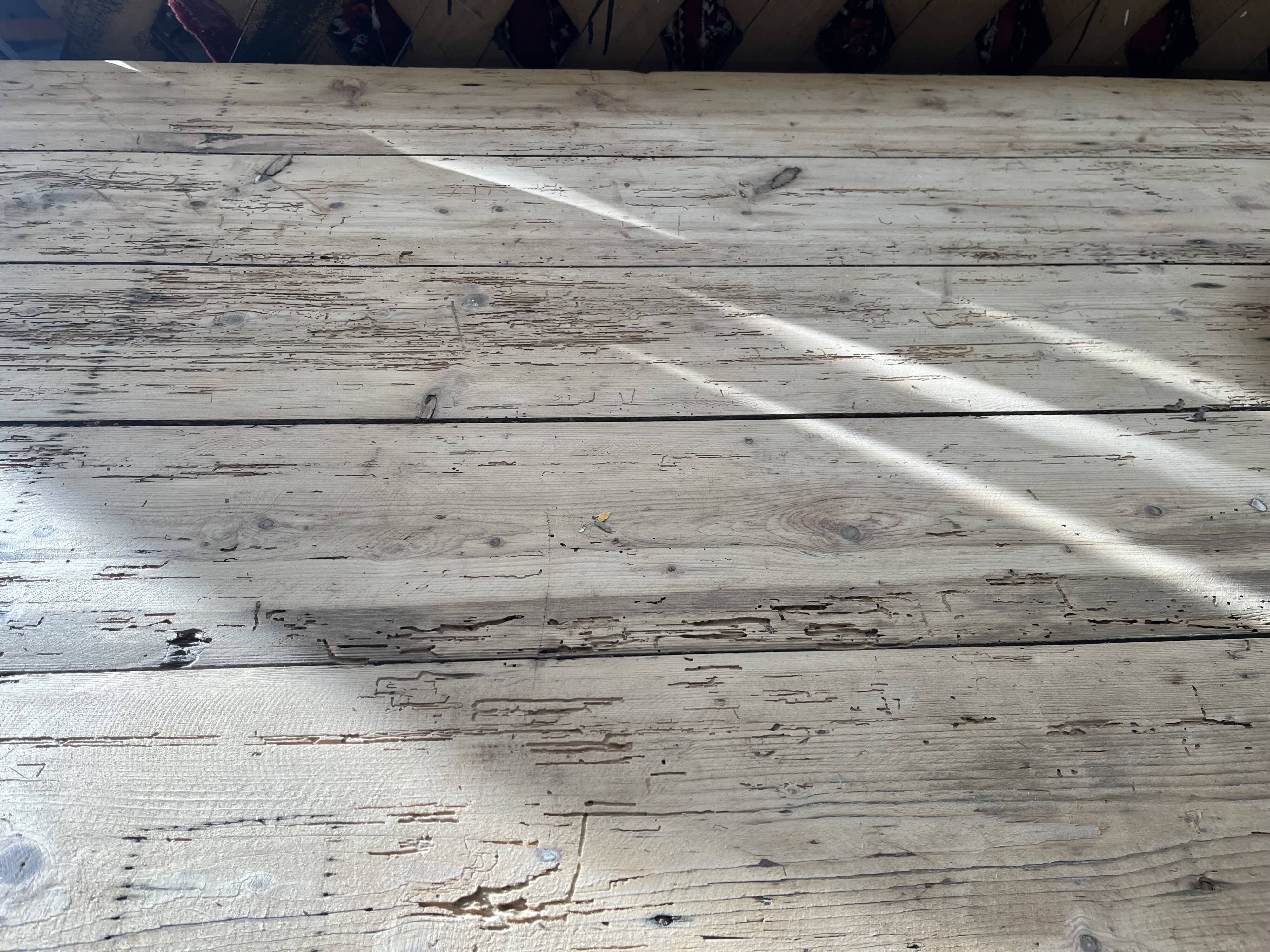 Table ferme decapé
