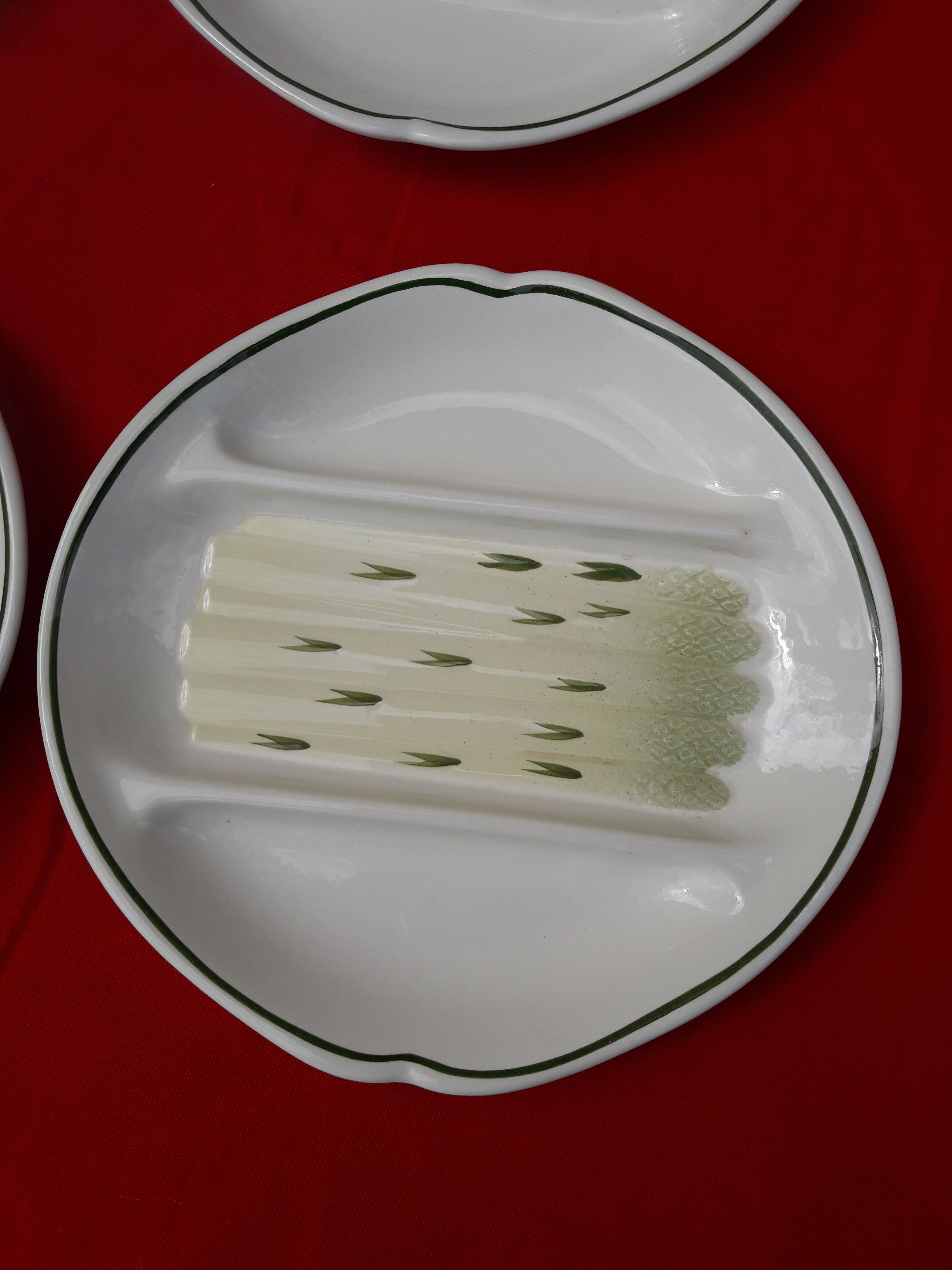 6 asparagus plates in salins earthenware bubble model Auxonne diam 23 cm