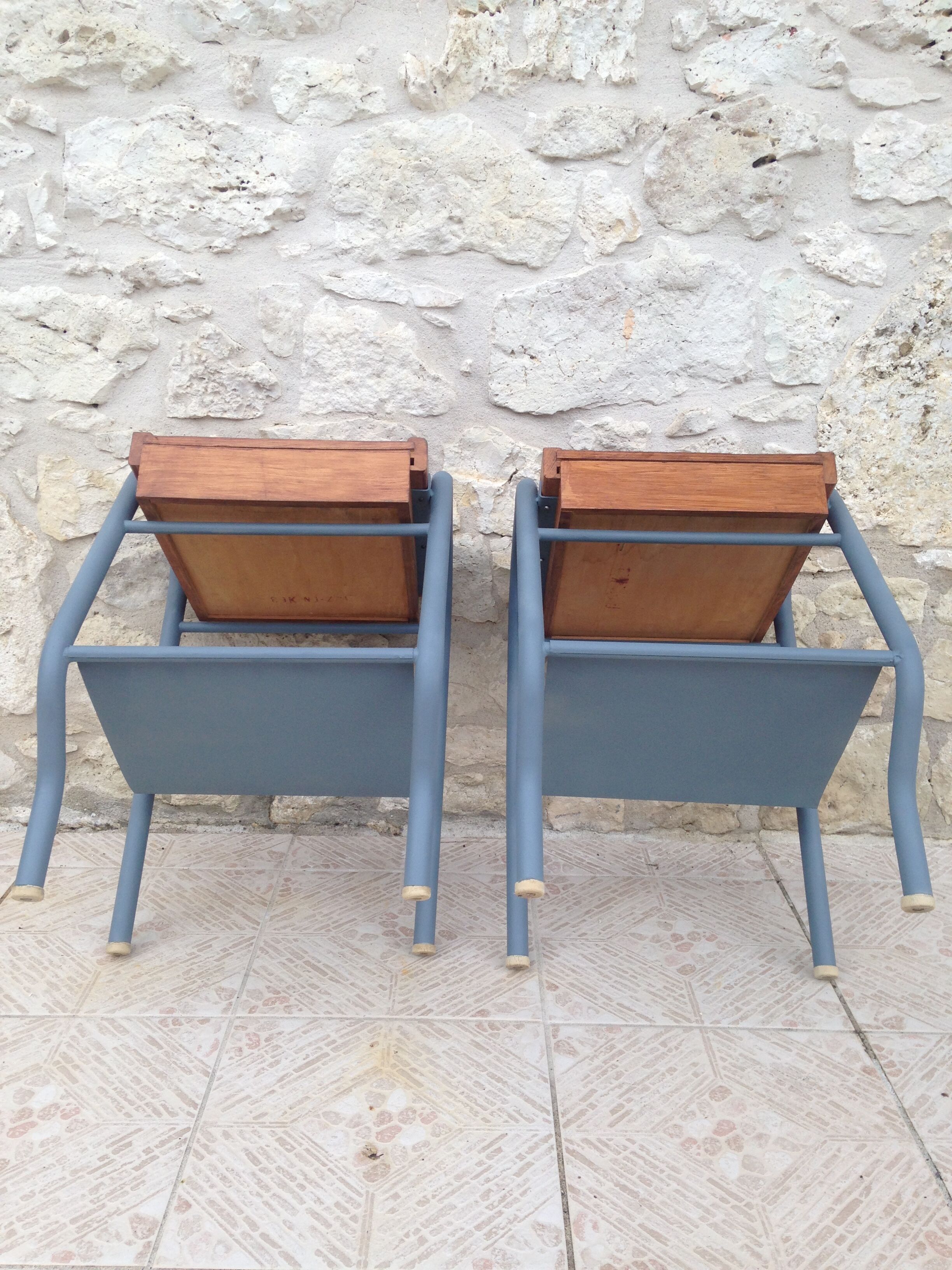 Pair of bedside years 50/60