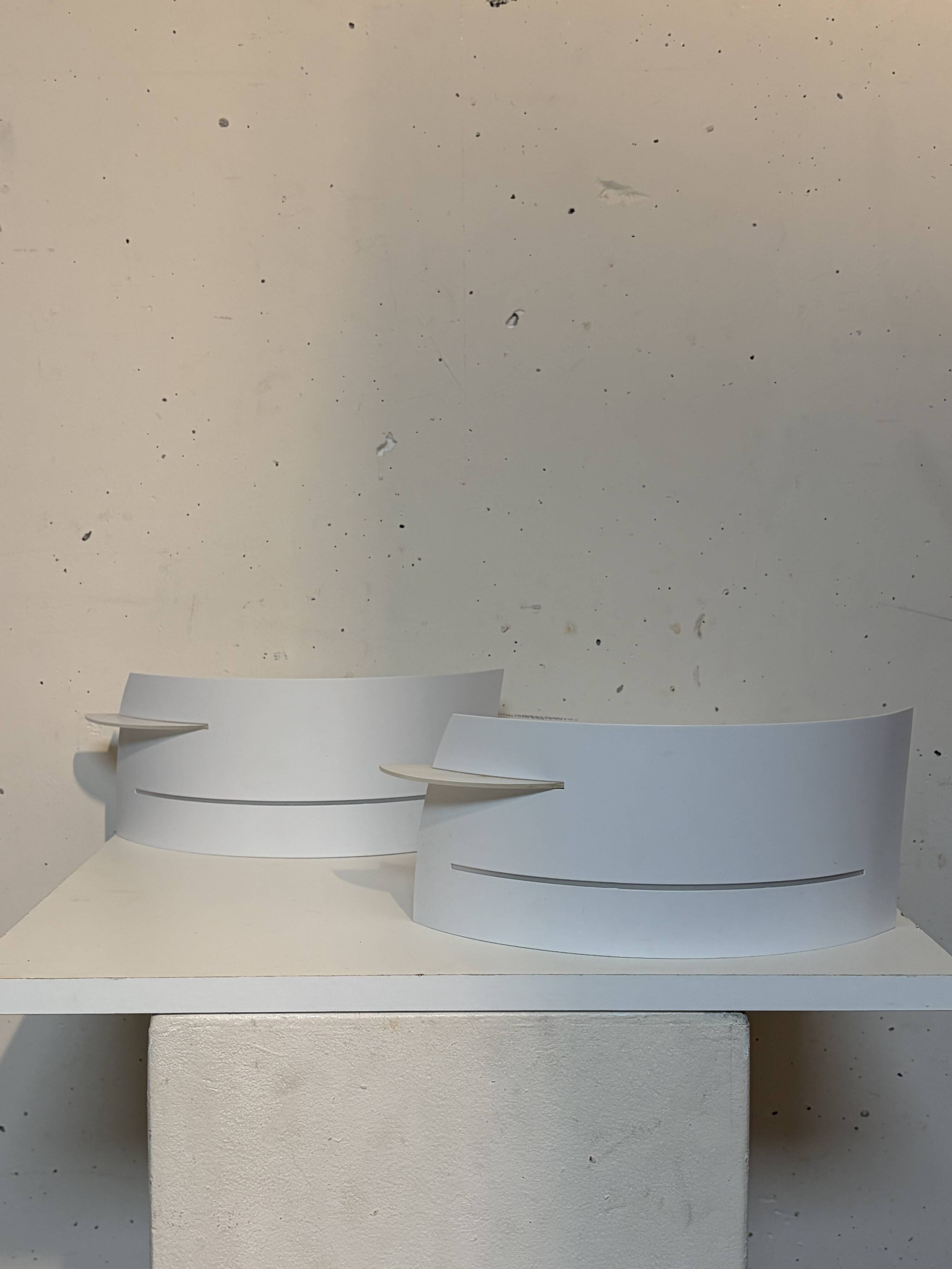 Paire d’appliques métal et verre 1980