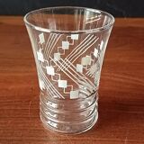 6 glasses 11 cl with vintage 1950 geometric patterns in white, France.