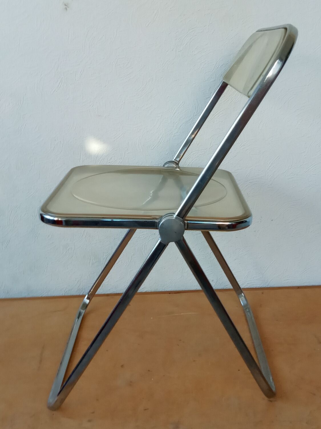 Plia chair by Giancarlo Piretti, Castelli 1970