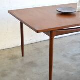 Extendable table by Kofod Larsen 152cm