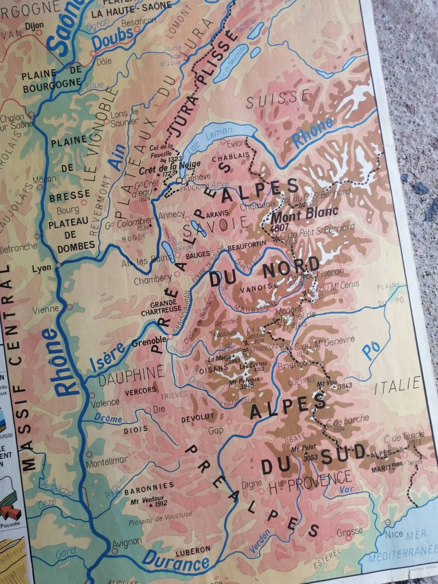 MDI school poster - Pyrenees, Aquitaine basin, Alps and Jura.
