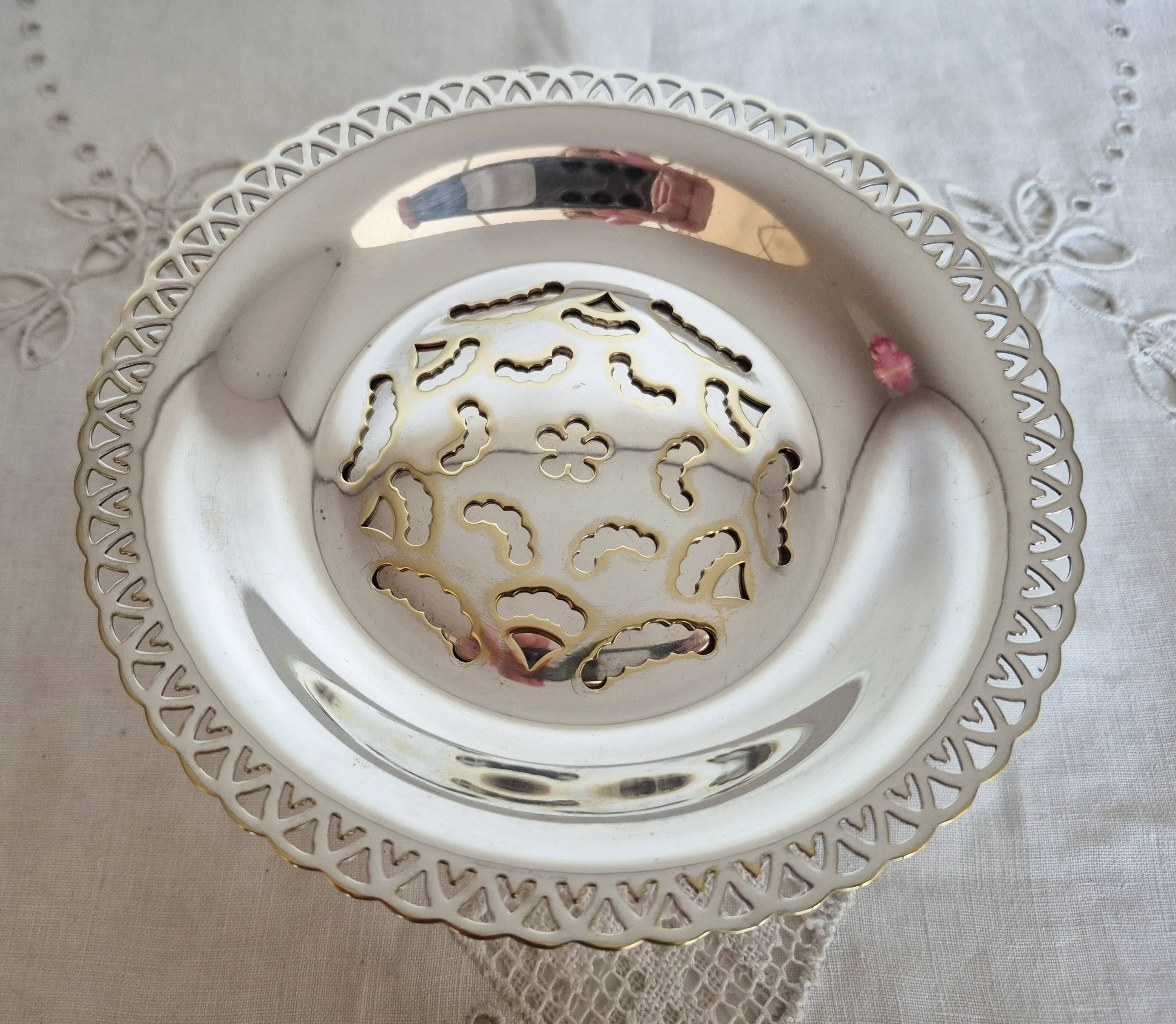 Butter dish style Coquillor, in silver
