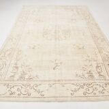 7x10 Cream Beige Oversize Vintage Rug, 209x311Cm