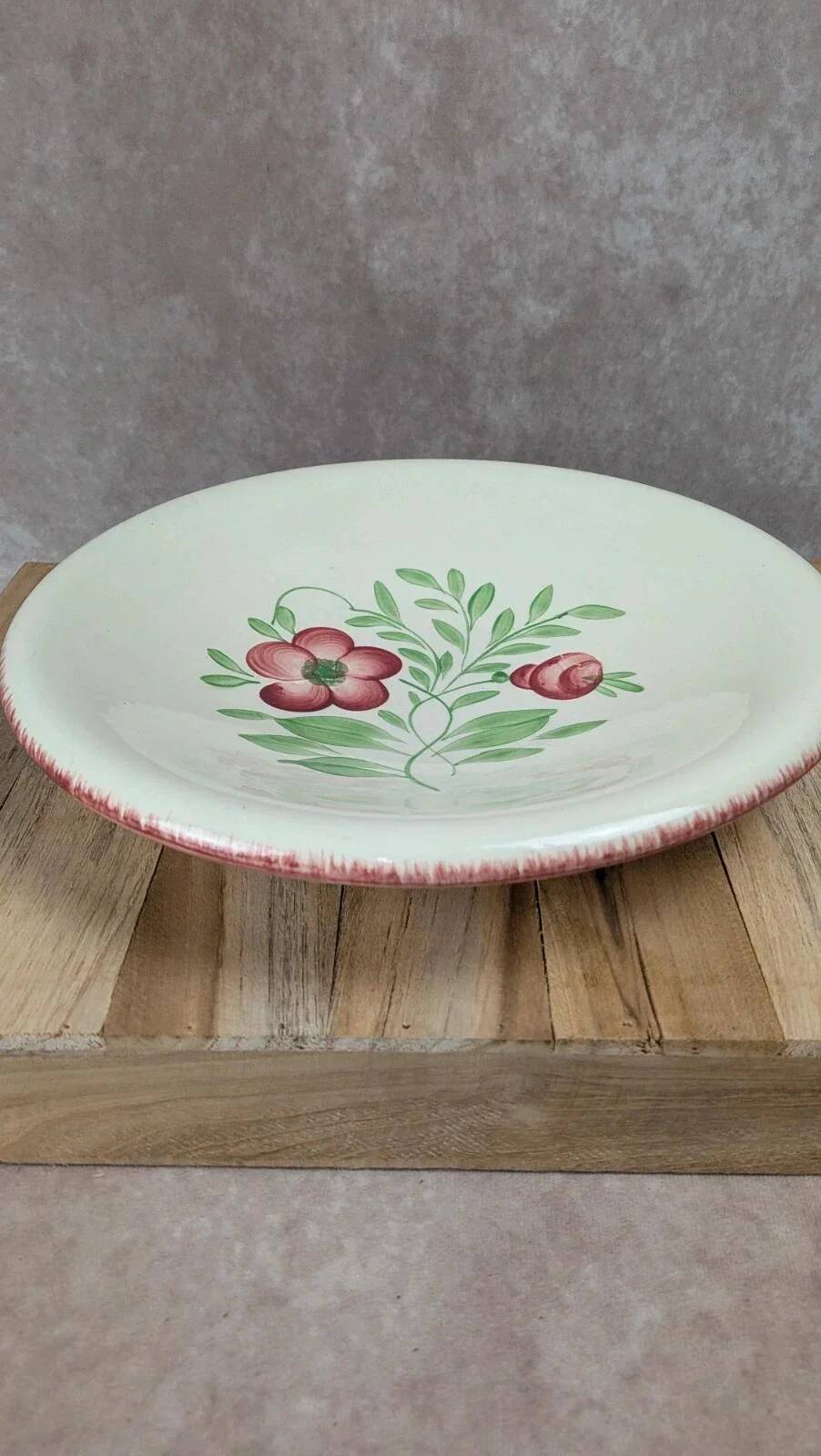 Antique Villeroy & Boch shallow dish – floral decoration – Viennese spirit