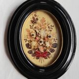 Oval frame dried flower