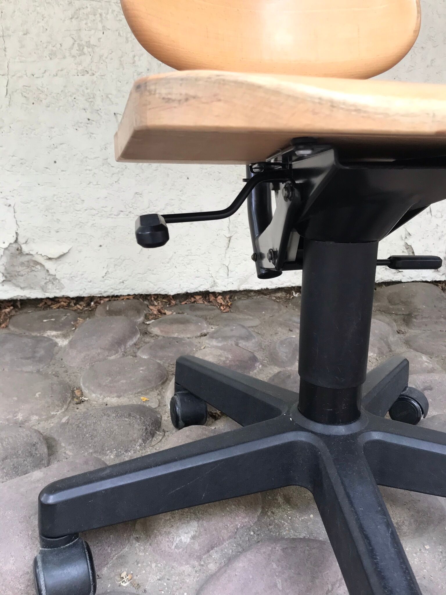 Martin Stoll office chair light wood on wheels
